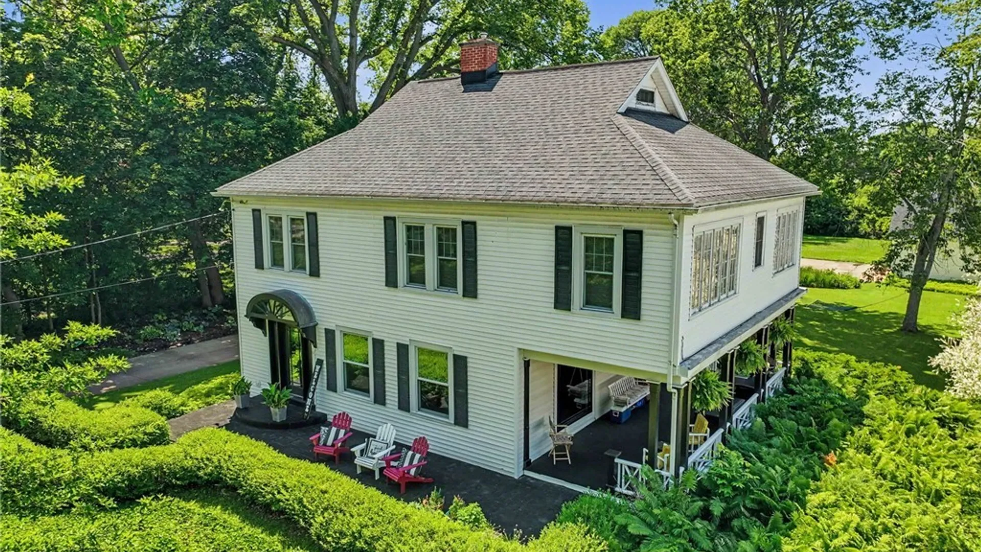 Property at 5222 Columbia Avenue, Hamburg, NY 14075 4