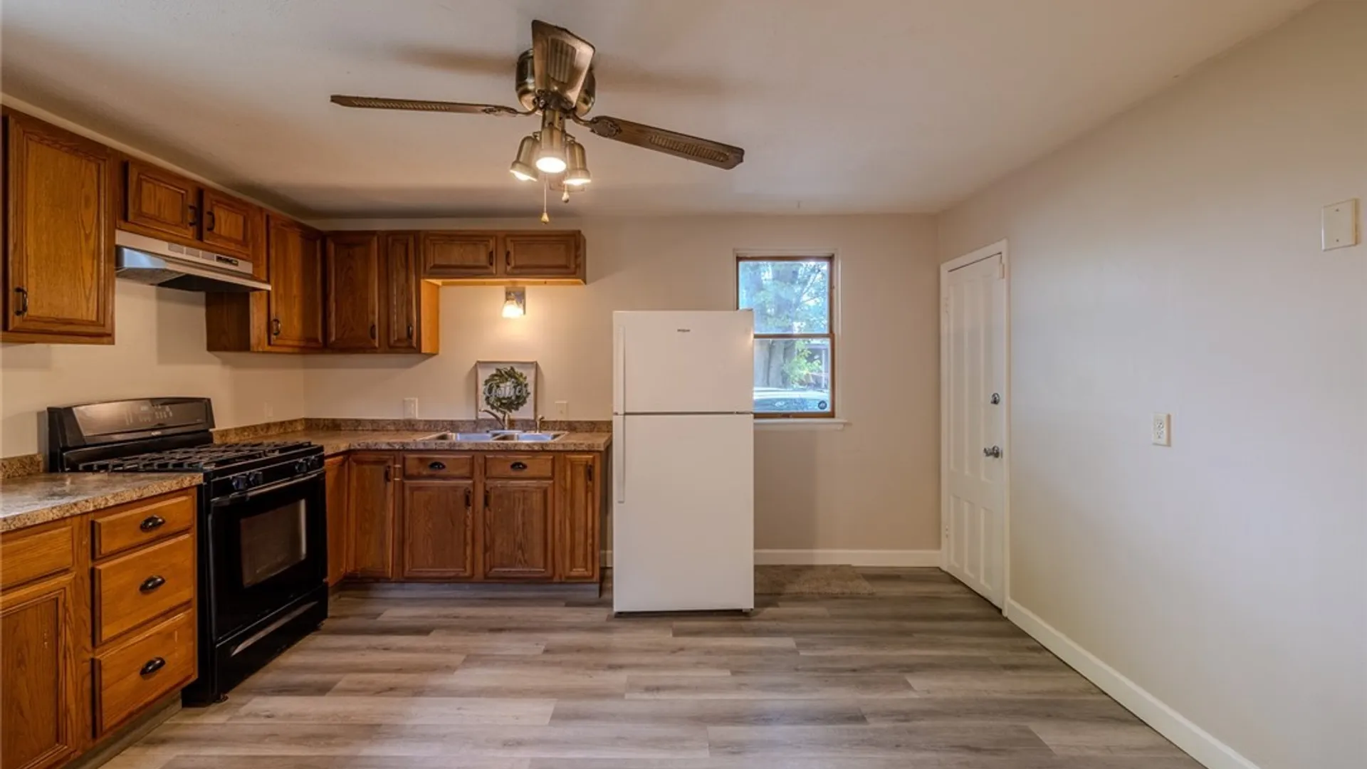 Property at 1406 Butternut Street, Syracuse, NY 13208 6