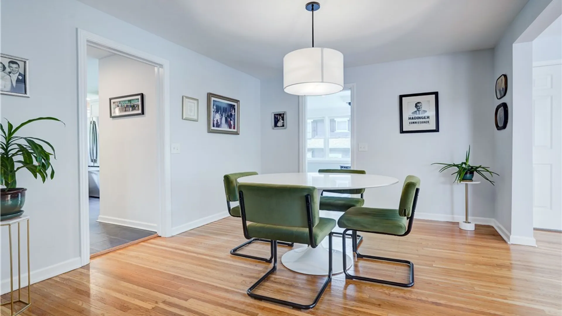 Property at 17 W Jefferson Road, Pittsford, NY 14534 25