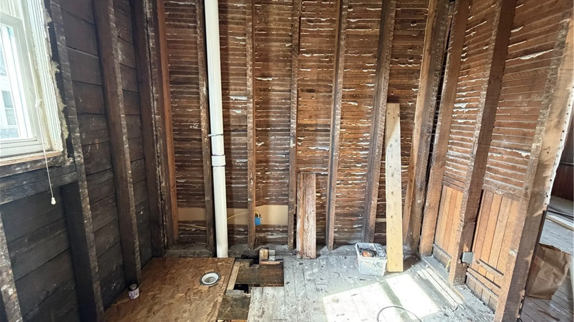 Property at 155 Oconnell Avenue, Buffalo, NY 14204 34