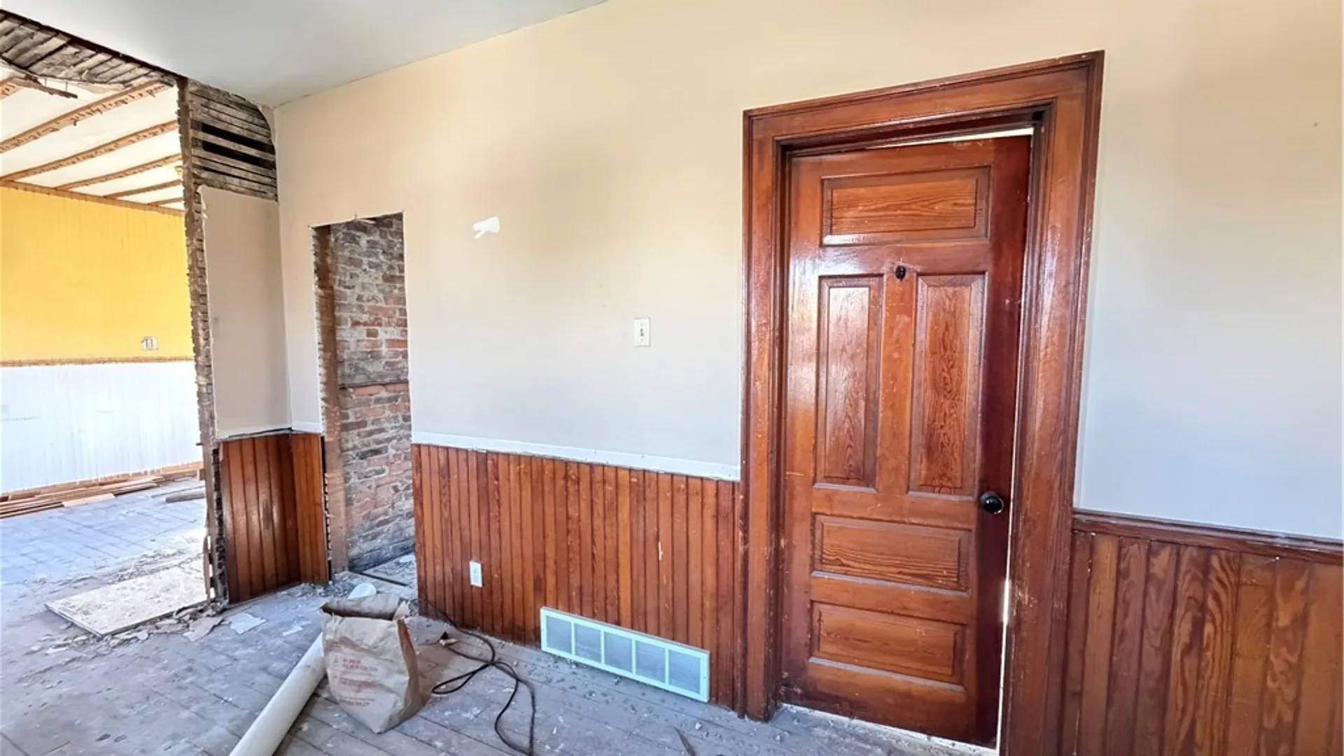 Property at 155 Oconnell Avenue, Buffalo, NY 14204 36