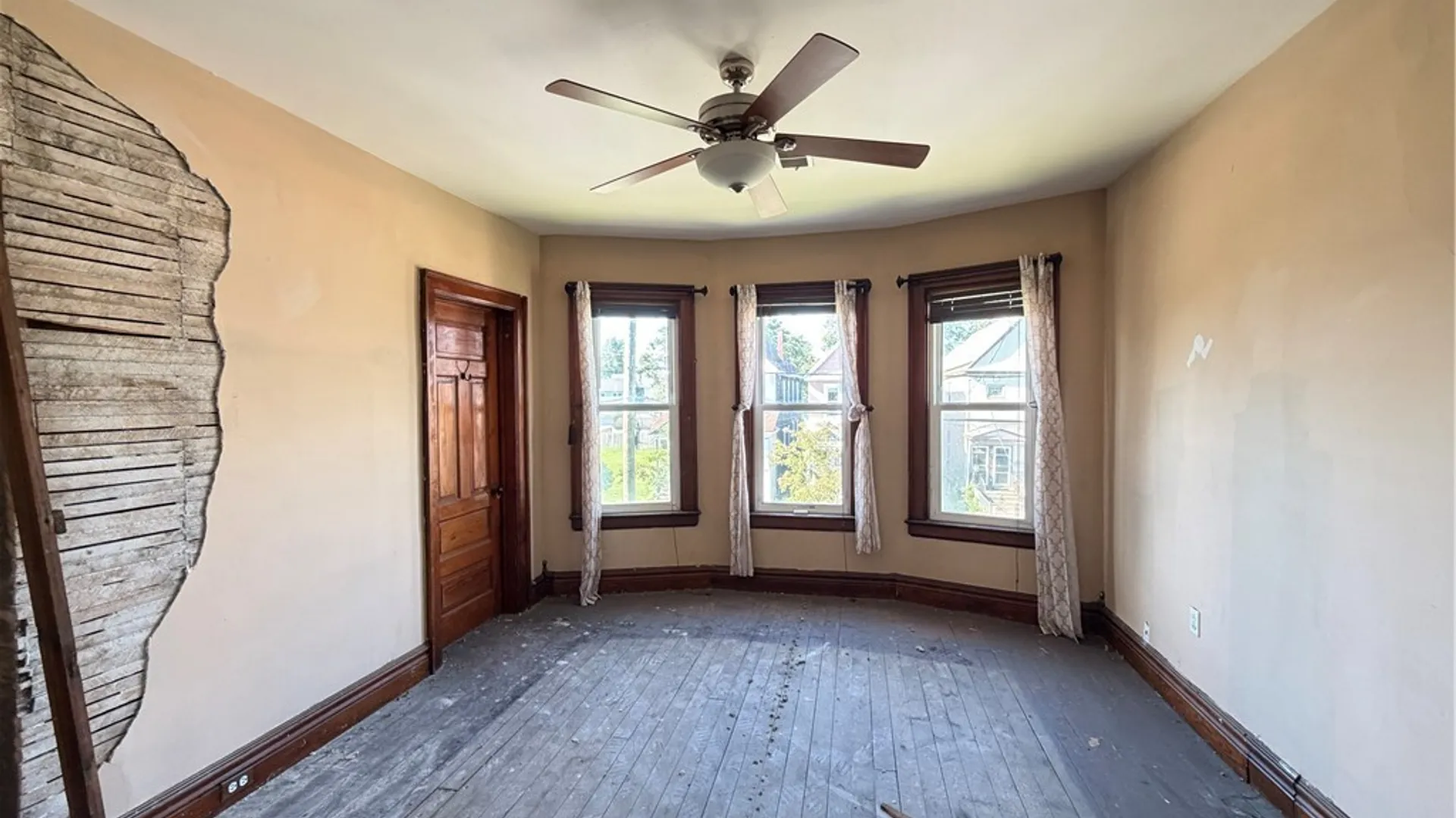 Property at 155 Oconnell Avenue, Buffalo, NY 14204 43