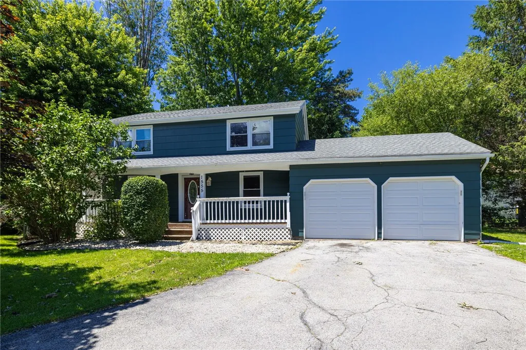 Property at 1555 Trefoil Court, Walworth, NY 14568