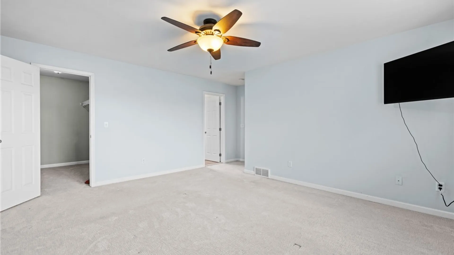 Property at 118 Snowflake Circle, Camillus, NY 13031 30