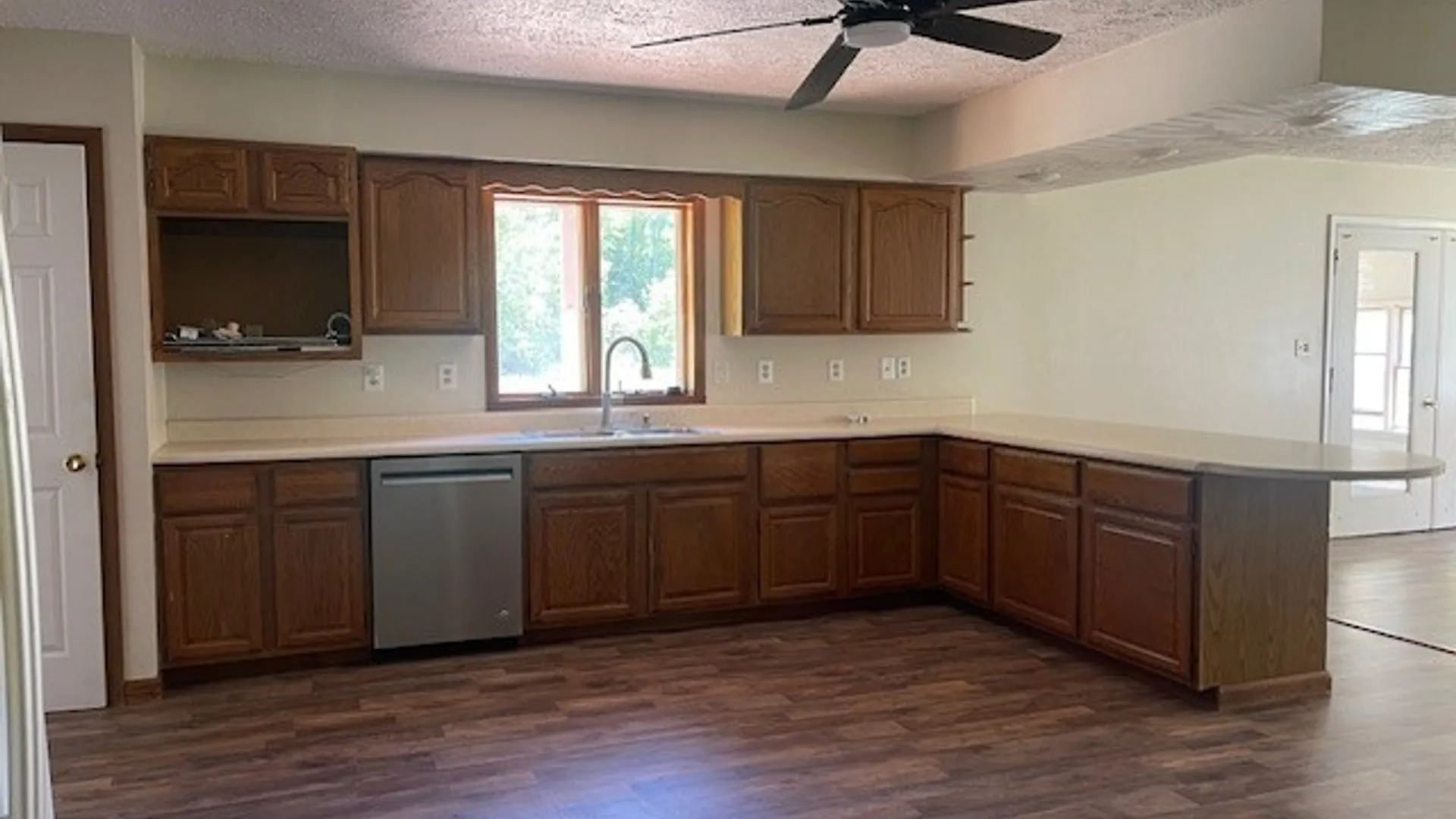 Property at 1006 Silk Road, Volney, NY 13069 38