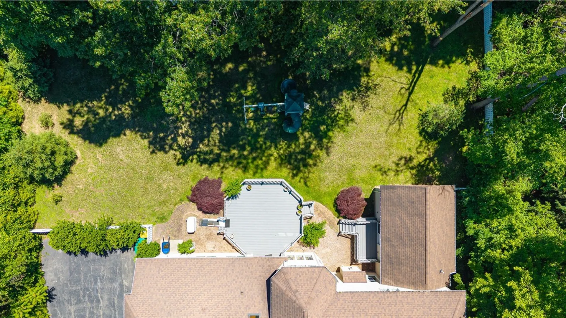 Property at 612 Wild Mallard, Webster, NY 14580 4