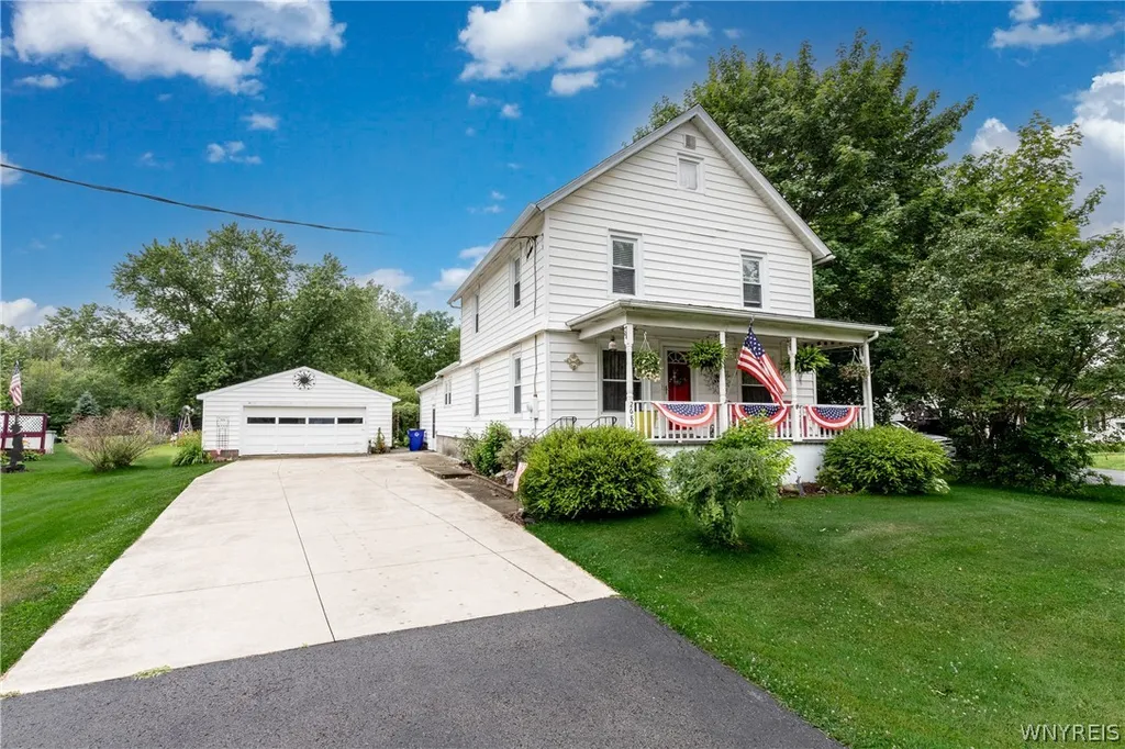 Property at 2682 New Road, Porter, NY 14131