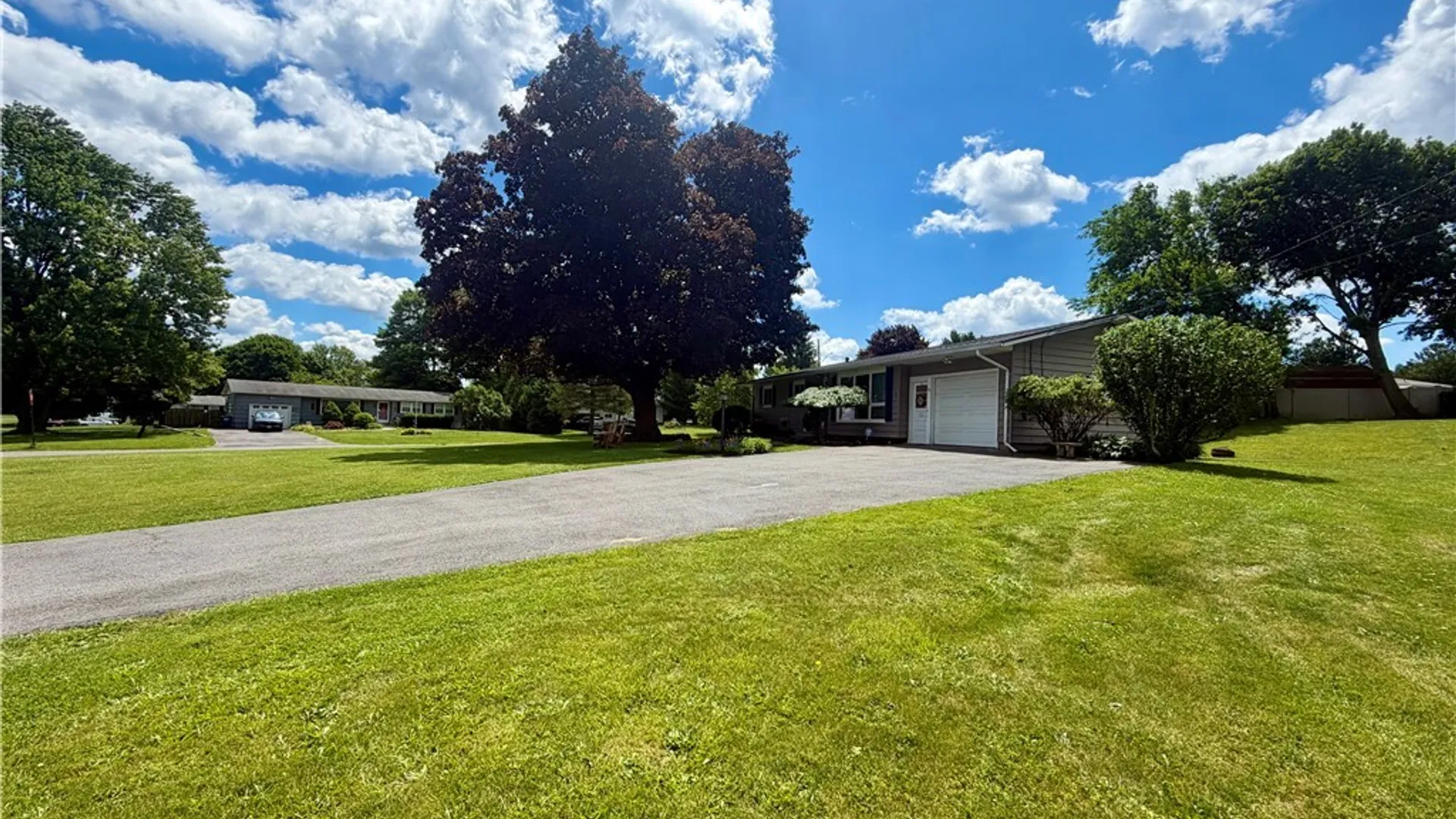 Property at 114 Kimberly Drive, Camillus, NY 13219 25