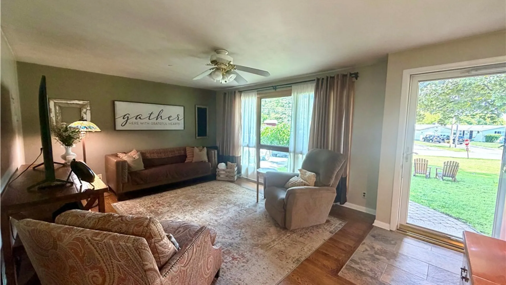 Property at 114 Kimberly Drive, Camillus, NY 13219 4