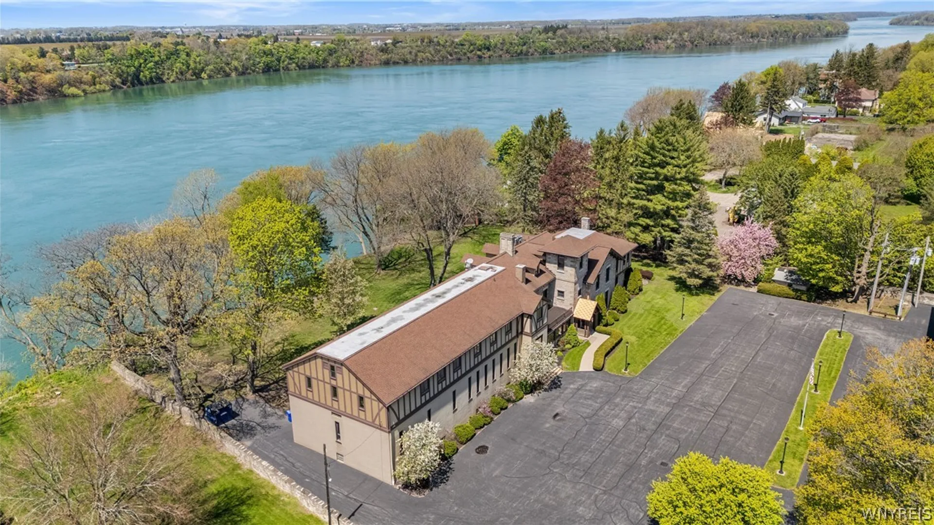 Property at 435 N 2nd Street, Lewiston, NY 14092 49