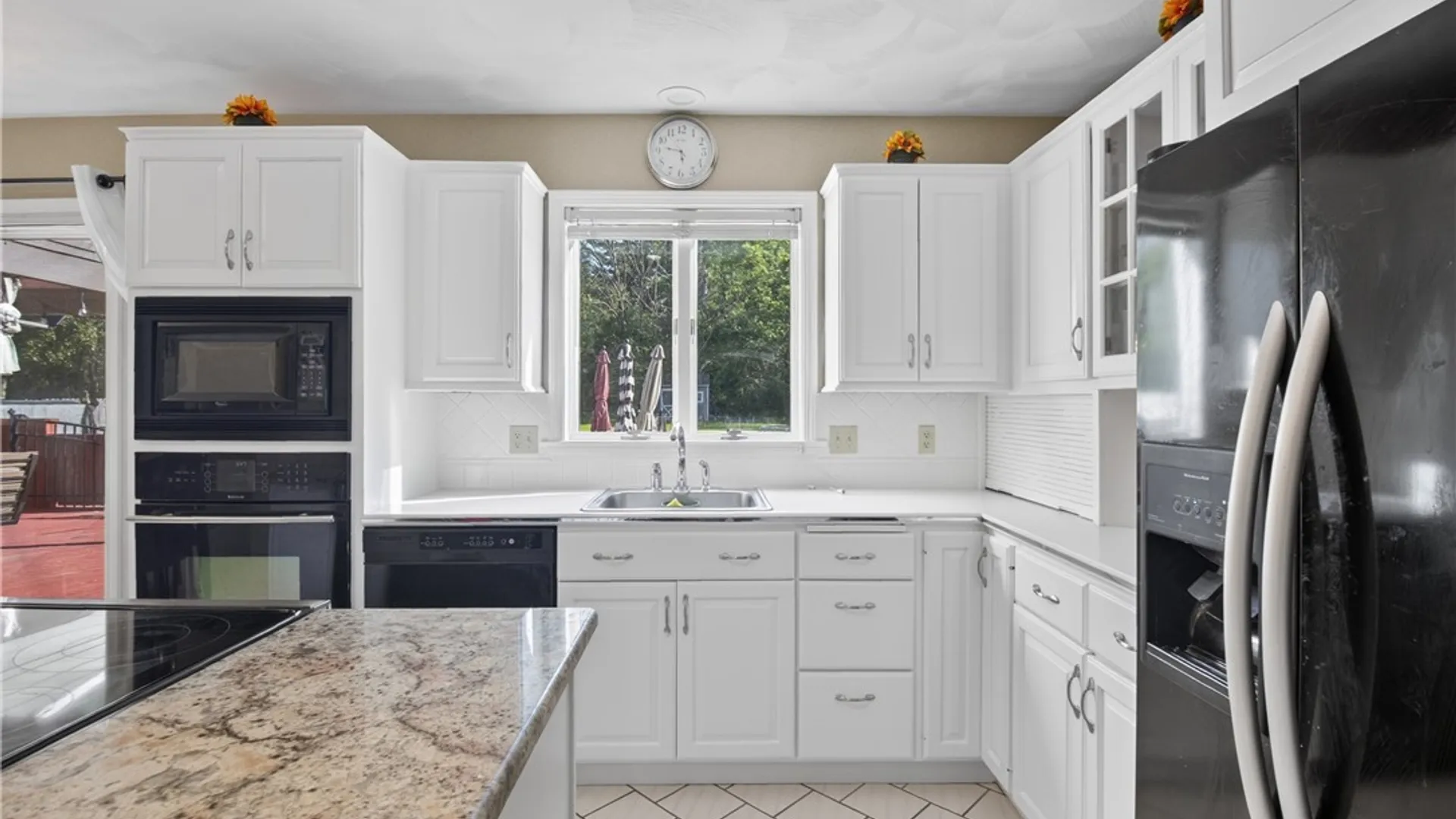 Property at 32 Morgan Lane, New Hartford, NY 13413 8