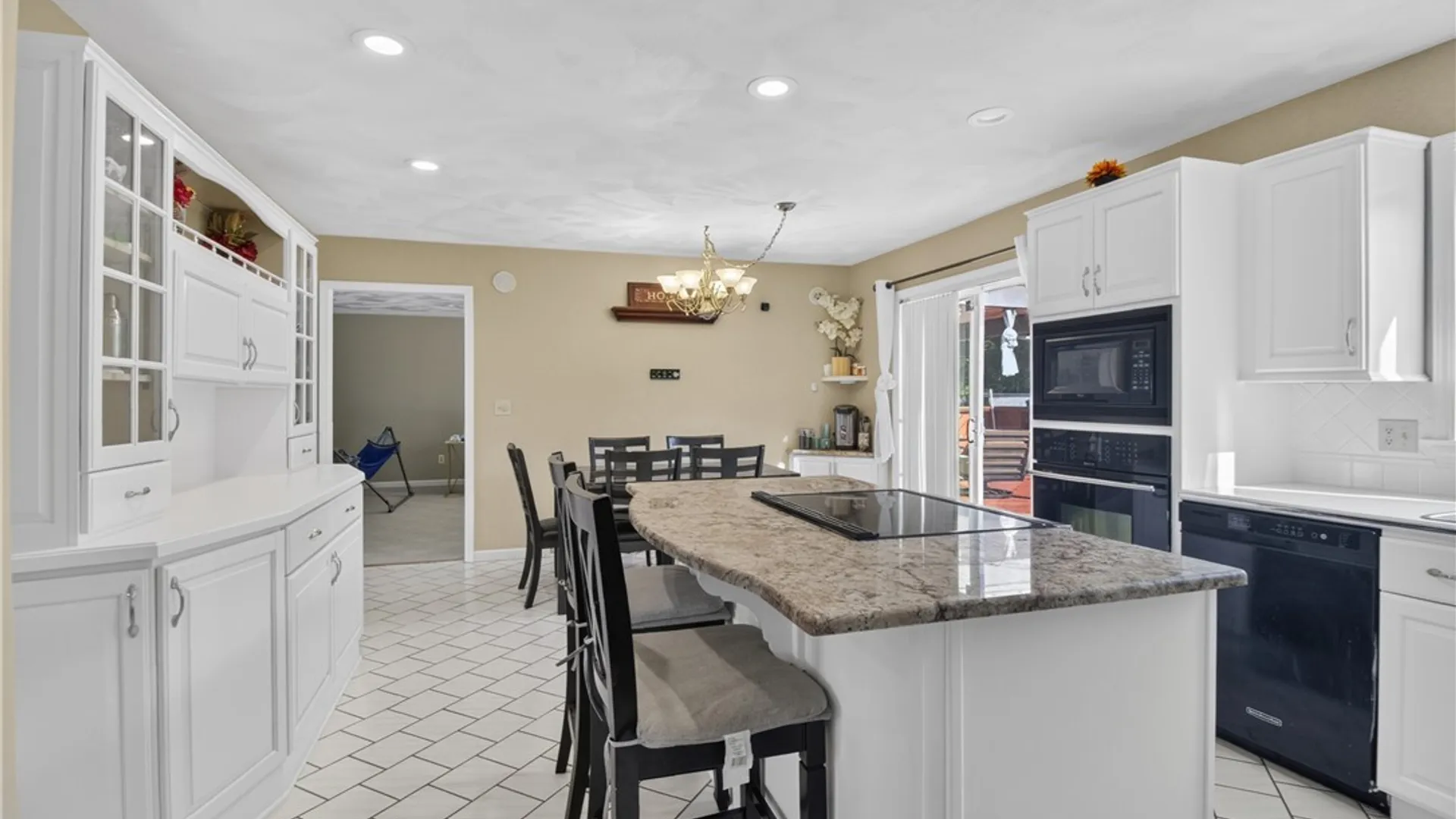 Property at 32 Morgan Lane, New Hartford, NY 13413 9