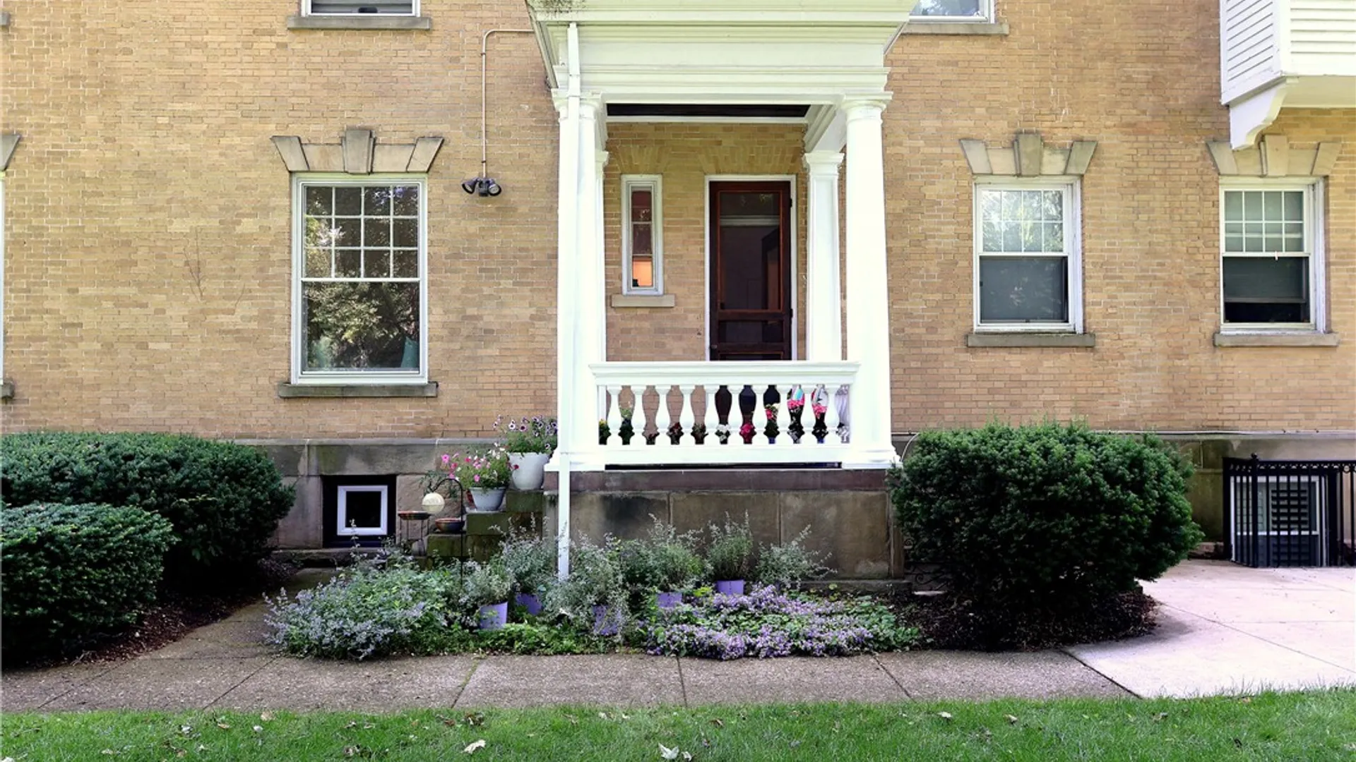 Property at 1163 East Avenue, Rochester, NY 14607 27