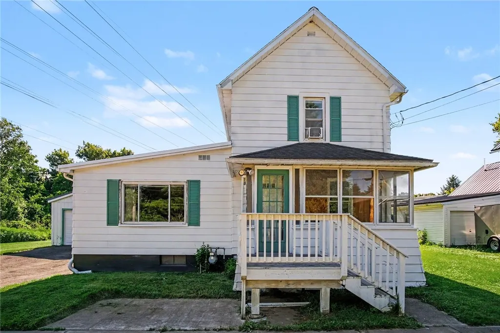 Property at 18 Bennett Avenue, Manchester, NY 14504