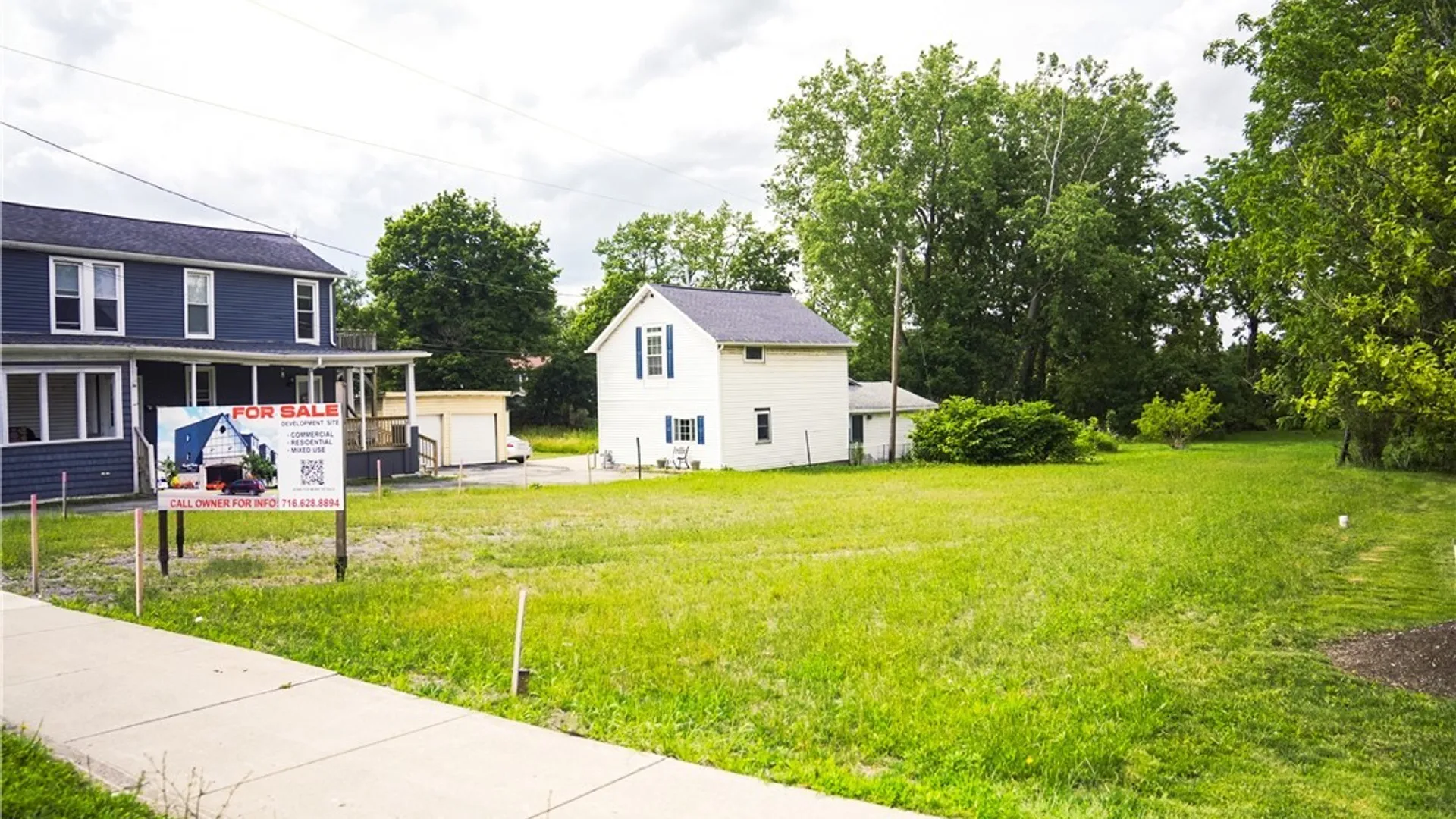 Property at 10668 Main St, Clarence, NY 14031 11