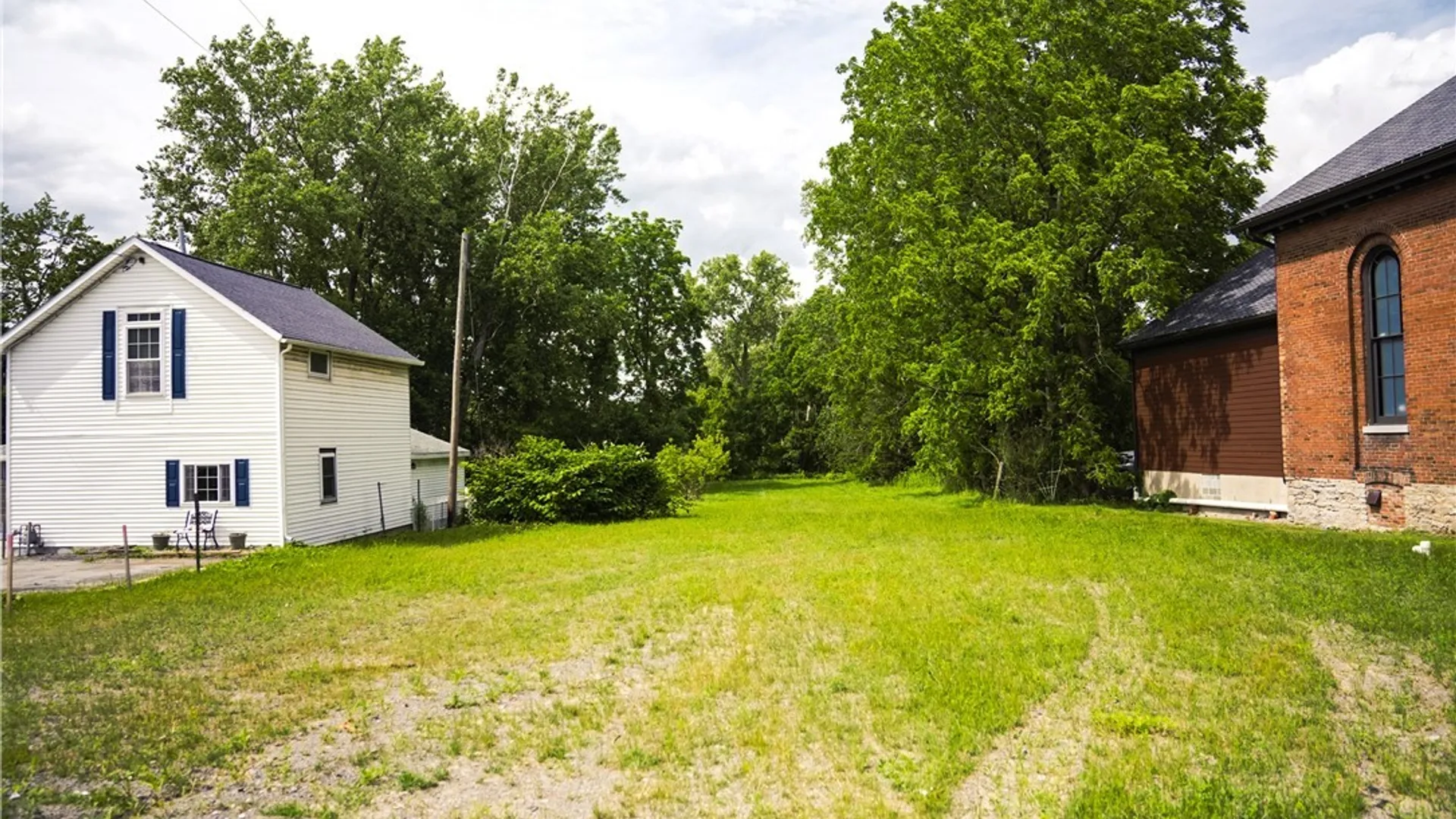 Property at 10668 Main St, Clarence, NY 14031 13