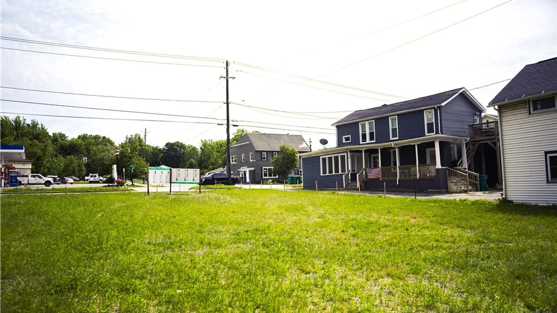 Property at 10668 Main St, Clarence, NY 14031 18