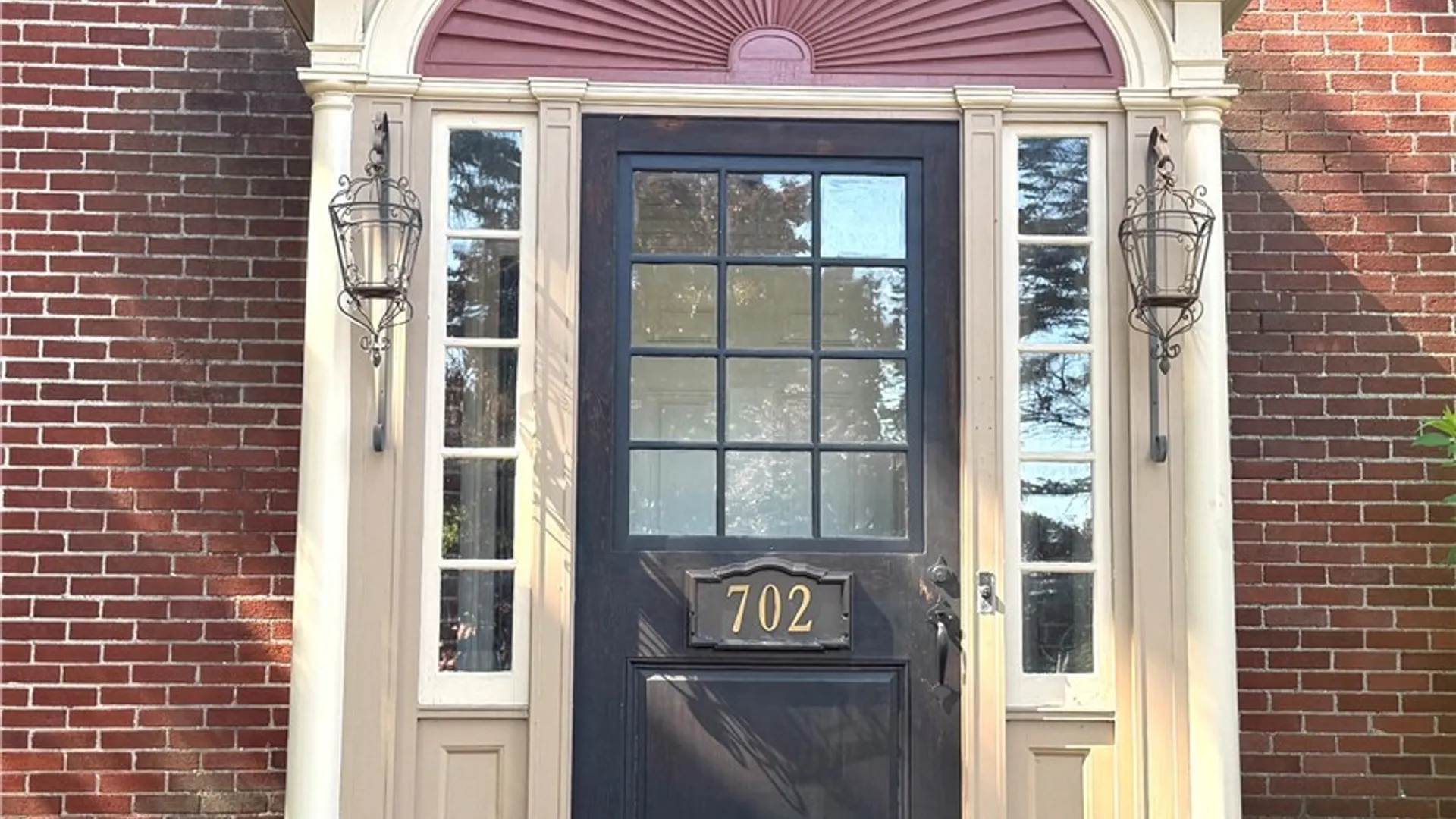 Property at 702 Parkway, Utica, NY 13501 4
