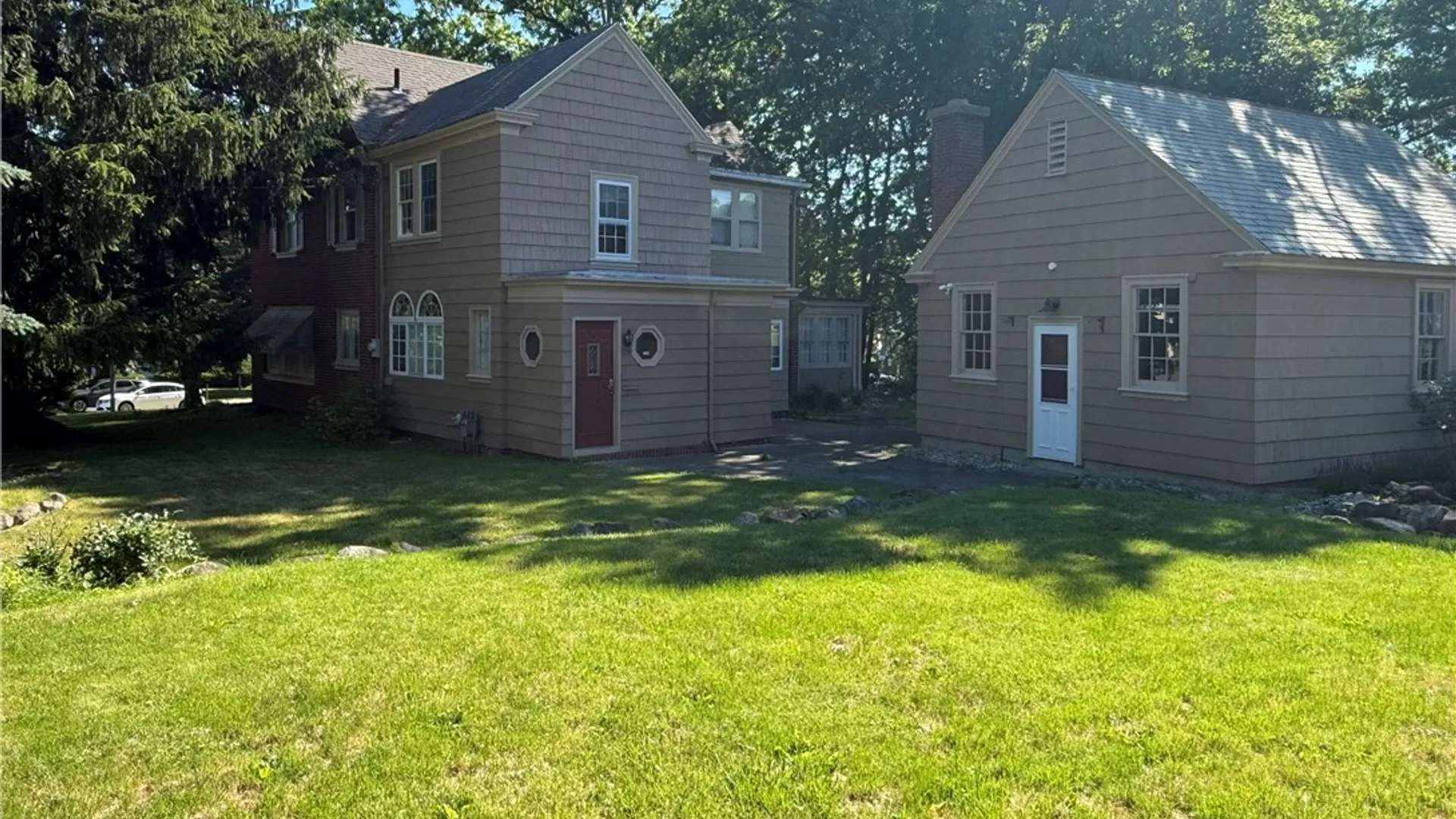 Property at 702 Parkway, Utica, NY 13501 7