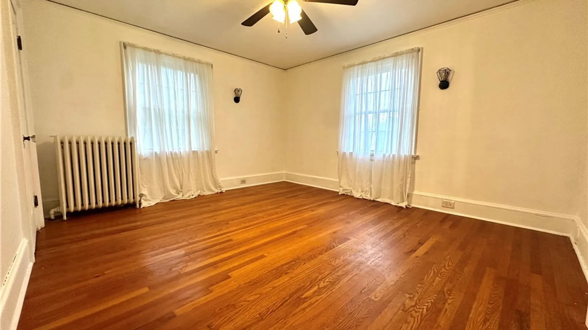Property at 702 Parkway, Utica, NY 13501 36