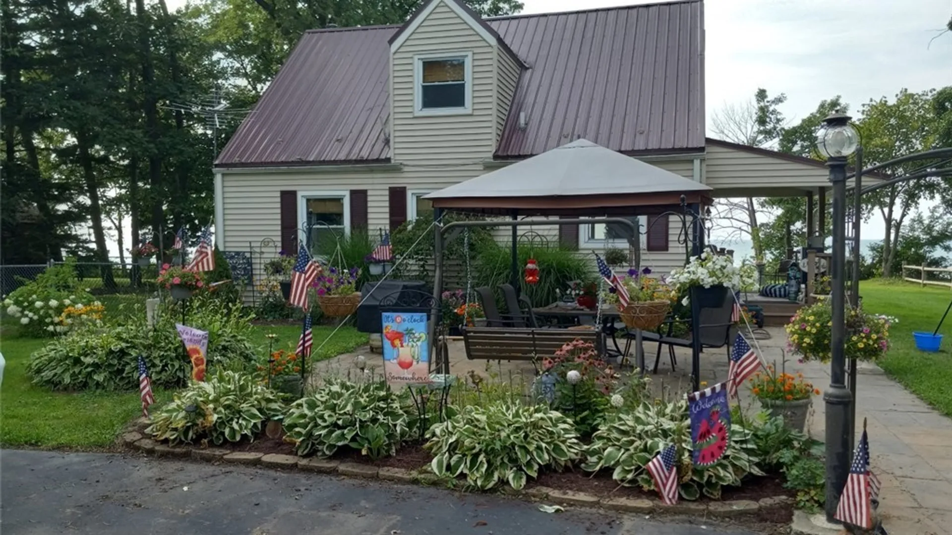 Property at 9802 Shorecliff Road, Evans, NY 14006 3