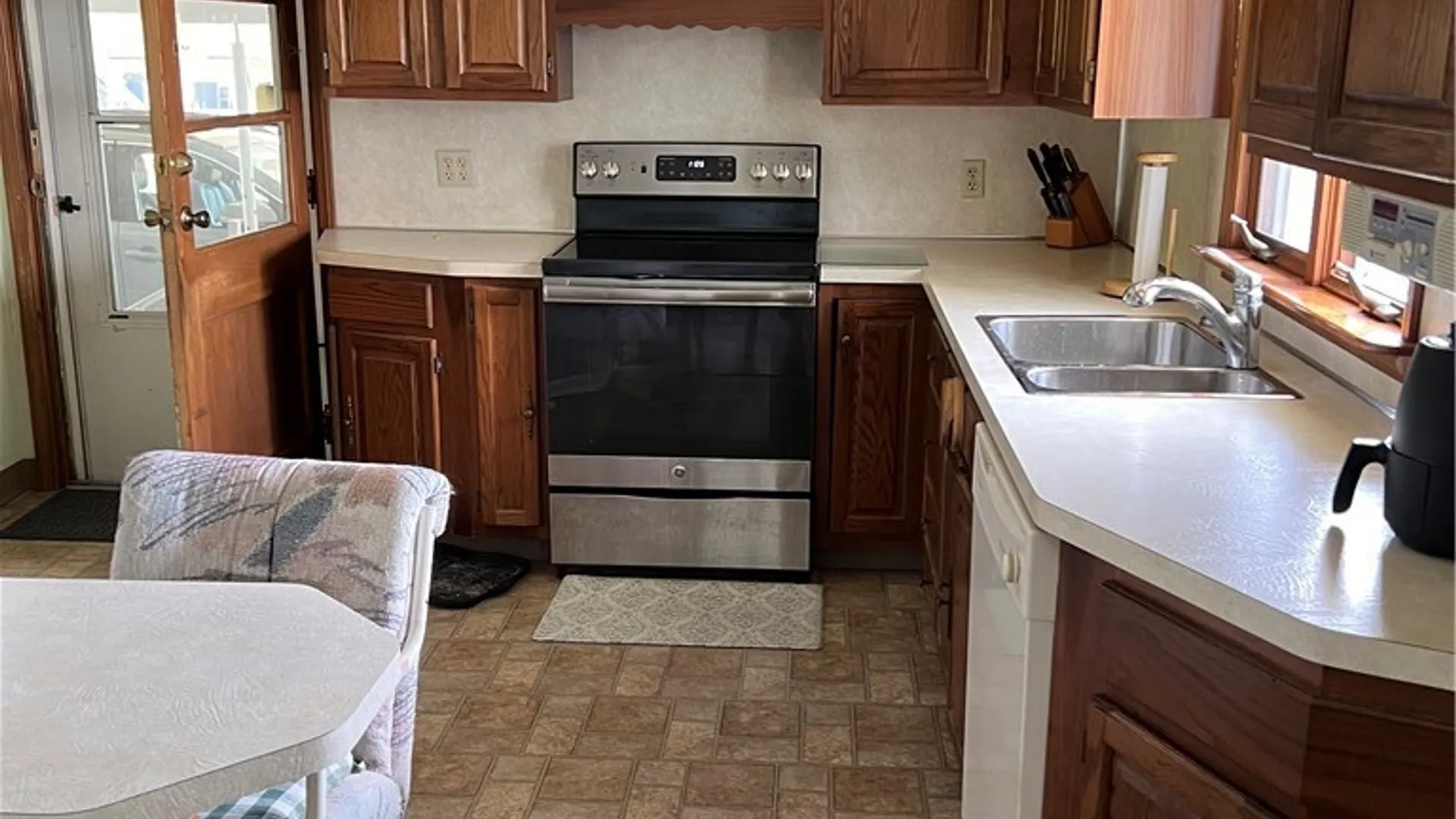 Property at 174 Clyde Avenue, Jamestown, NY 14701 6