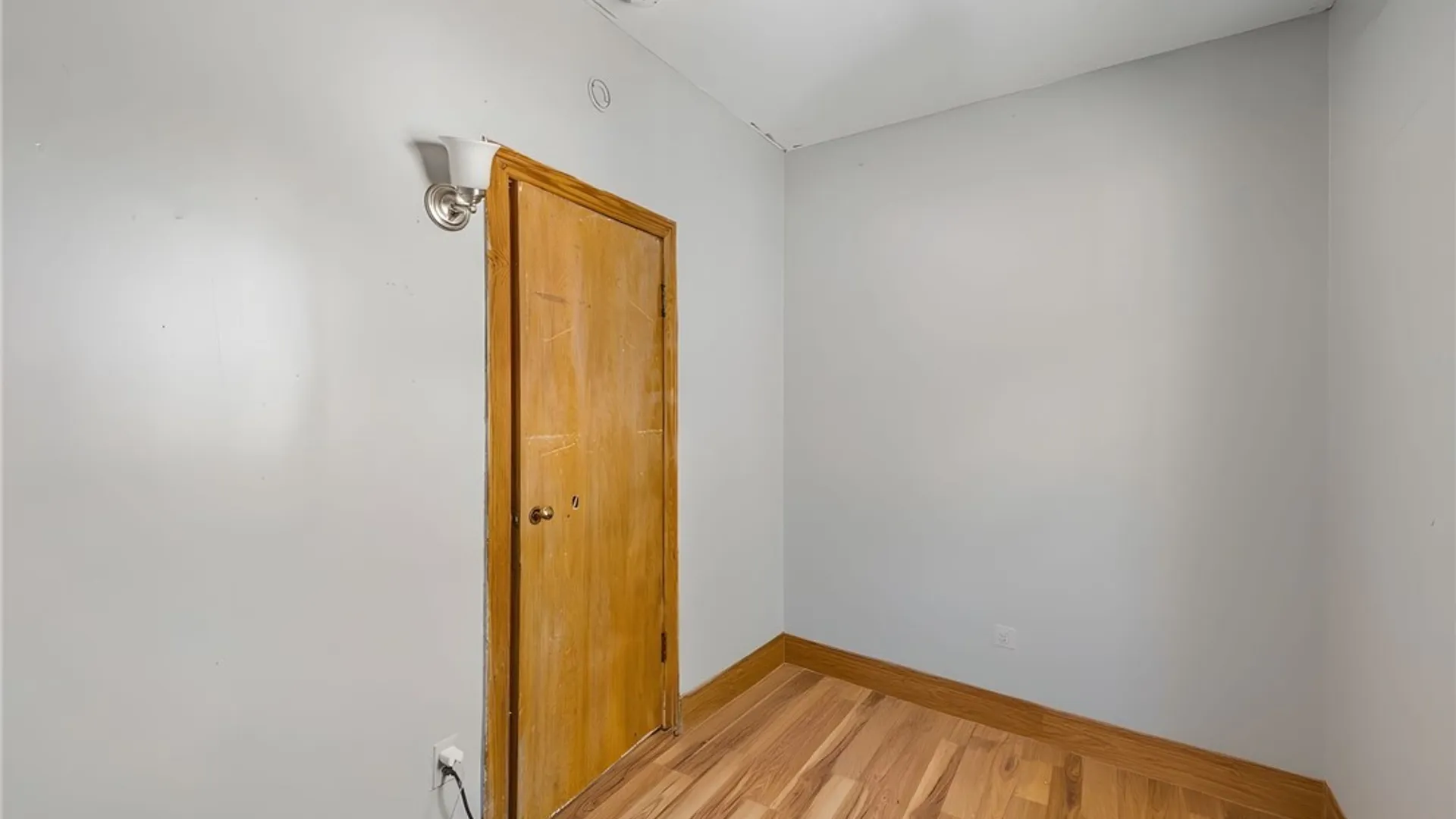 Property at 25 Thomas Street, Buffalo, NY 14206 10