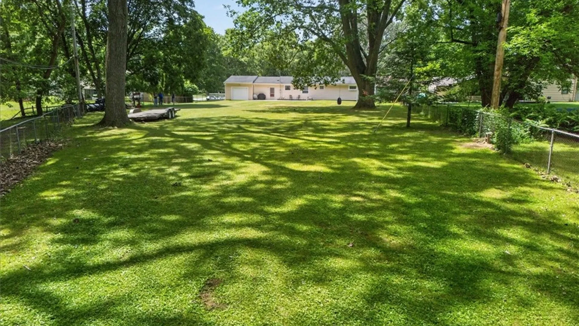 Property at 17 Briarwood Lane, Perinton, NY 14450 24