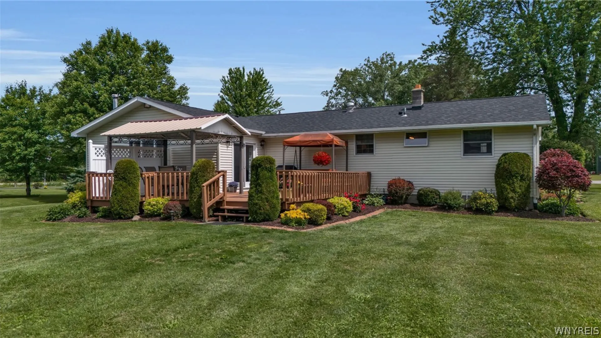 Property at 12083 Genesee Street, Alden, NY 14004 6