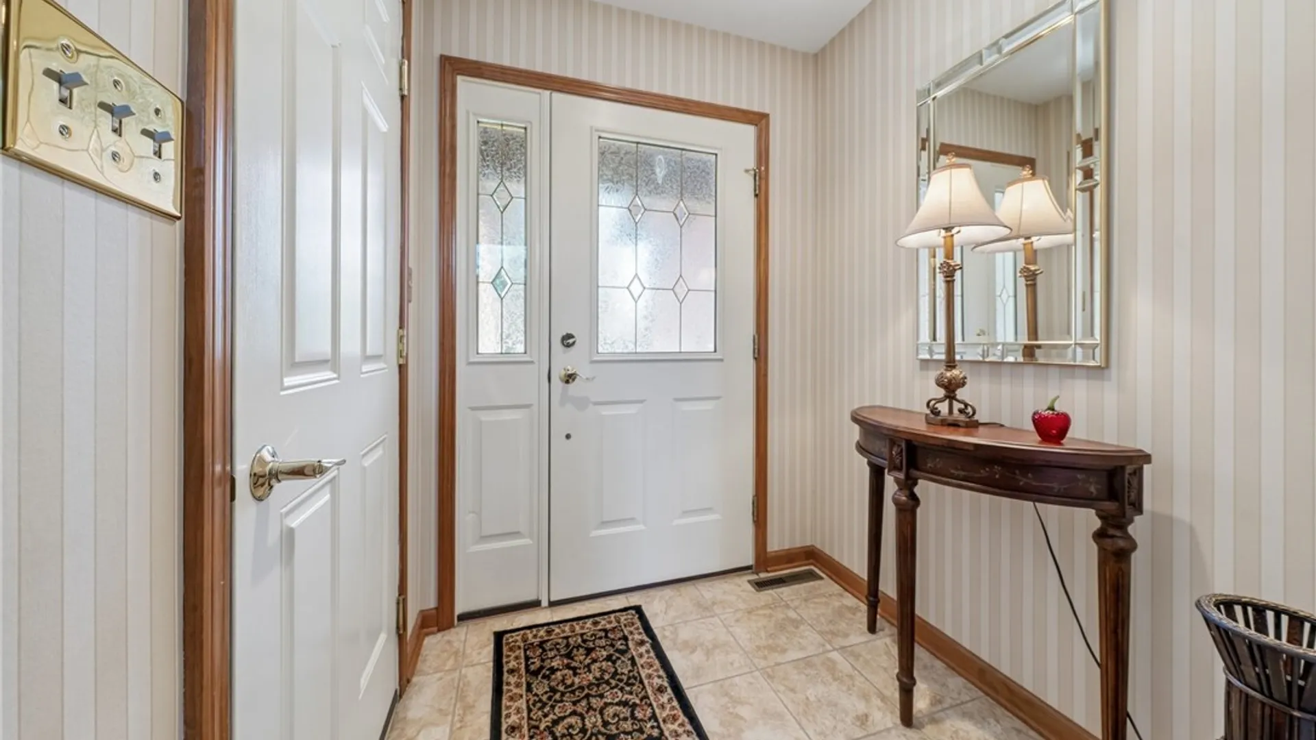 Property at 819 Carriage Lane, Lewiston, NY 14092 6