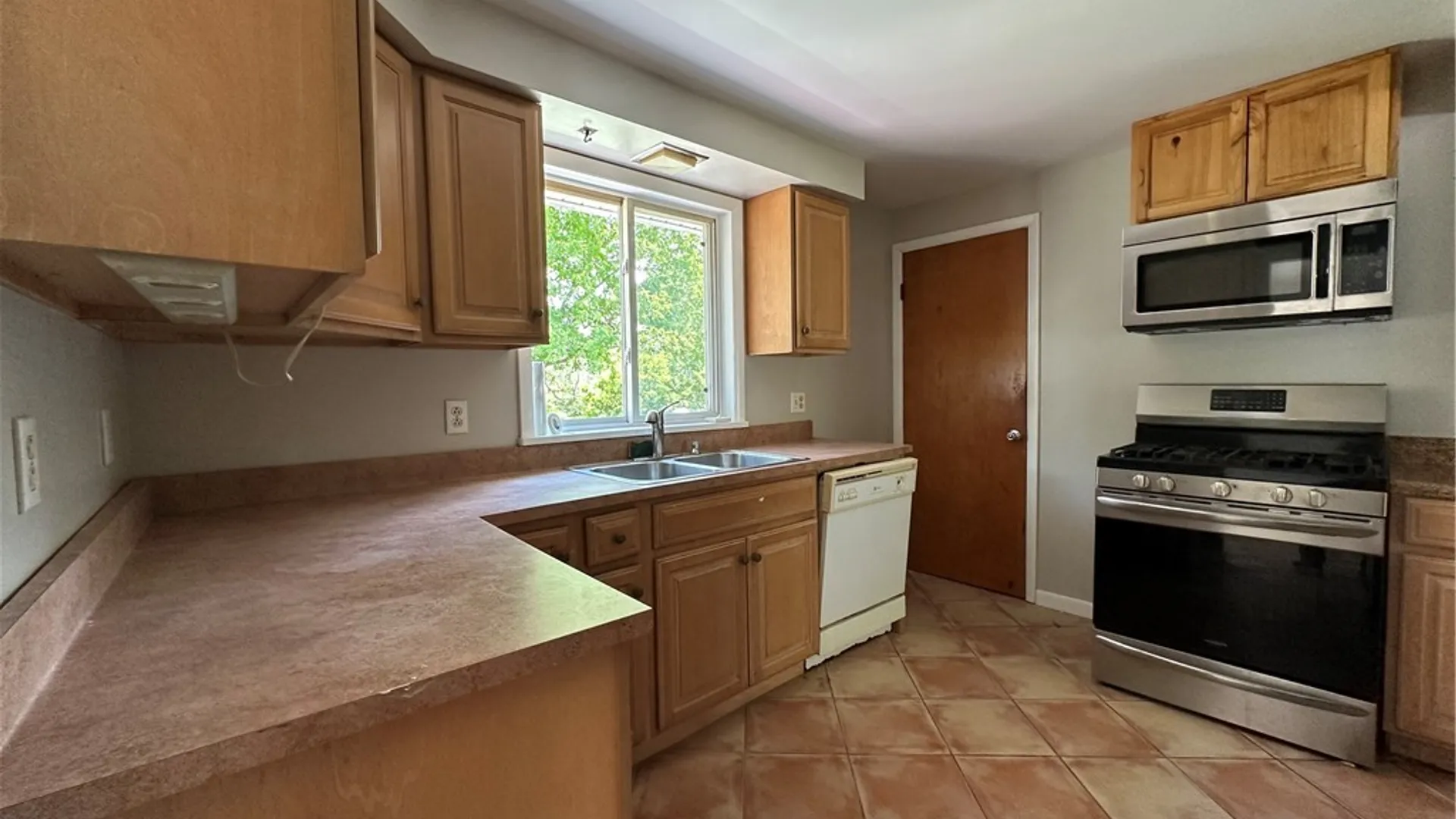 Property at 131 Slosson Lane, Geneva City, NY 14456 6