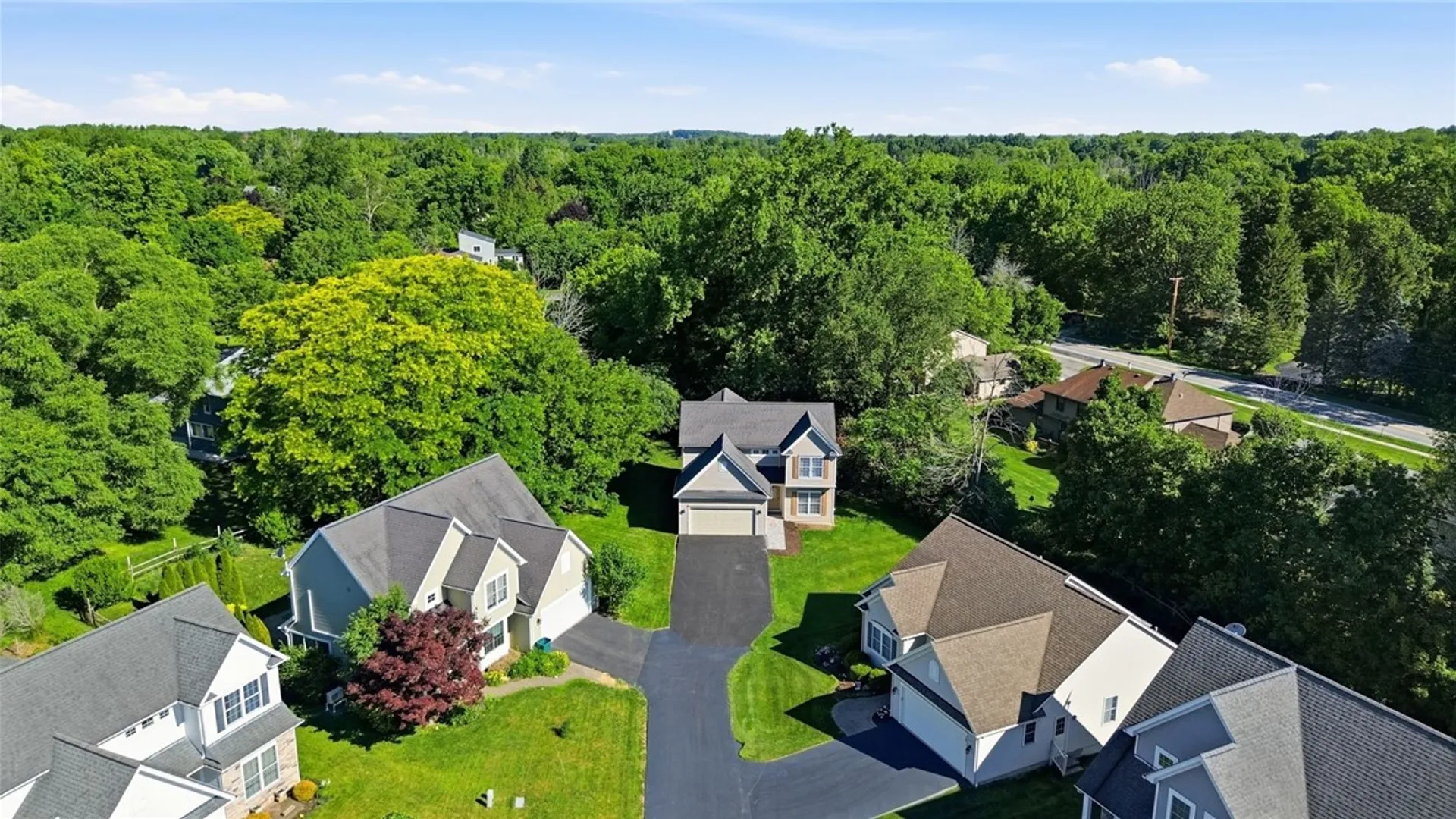 Property at 14 Sablewood, Perinton, NY 14450 40