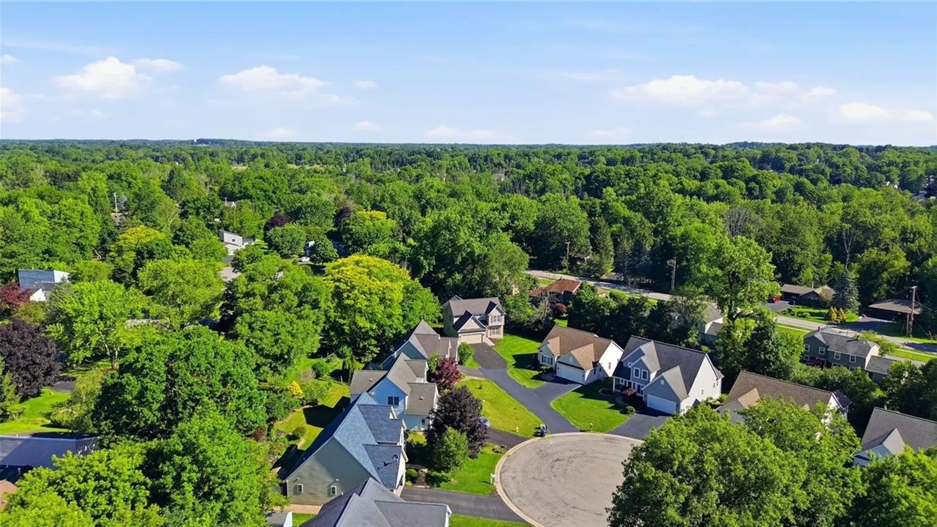 Property at 14 Sablewood, Perinton, NY 14450 43