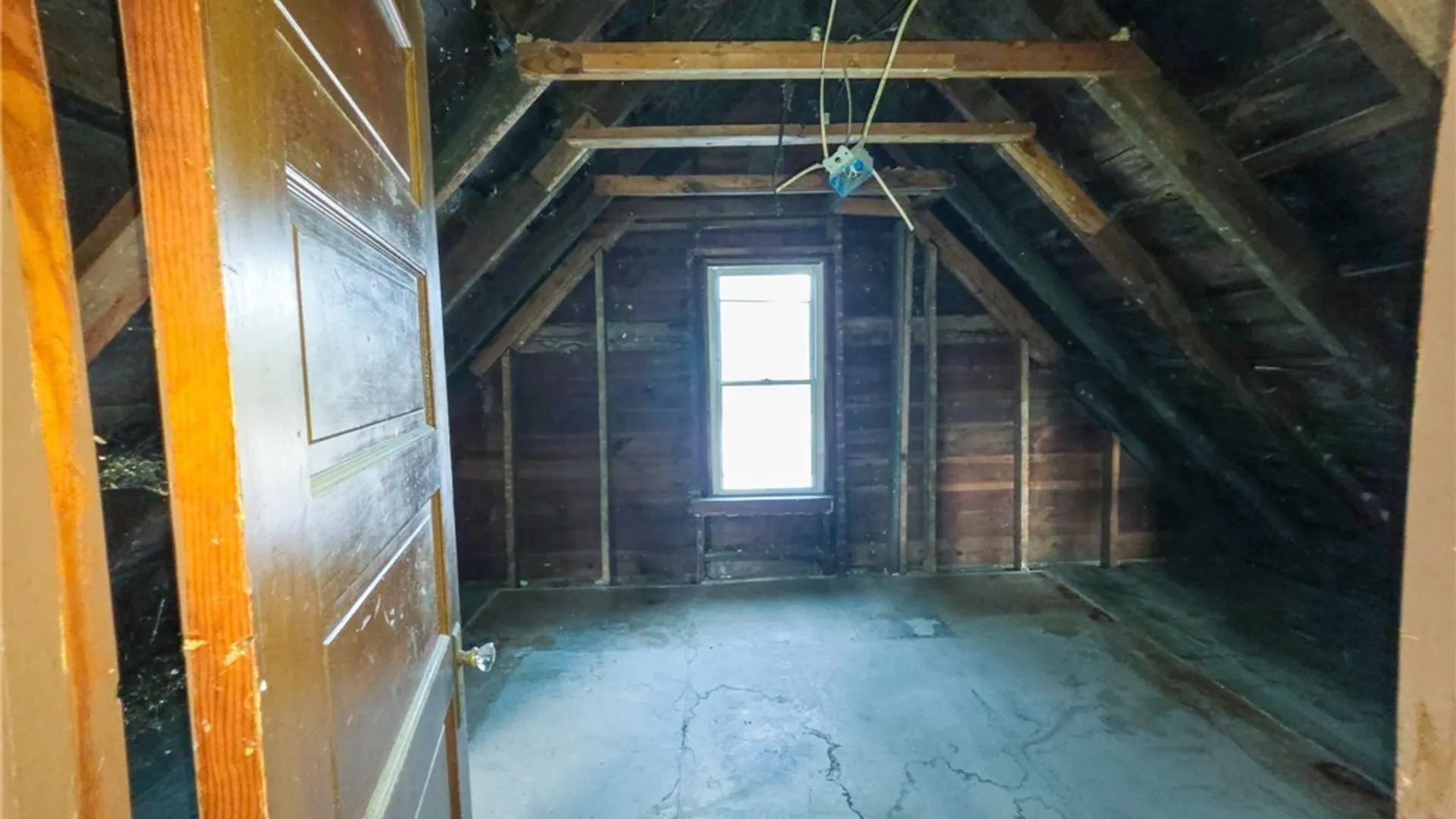 Property at 1710 Niagara Street, Niagara Falls, NY 14303 12