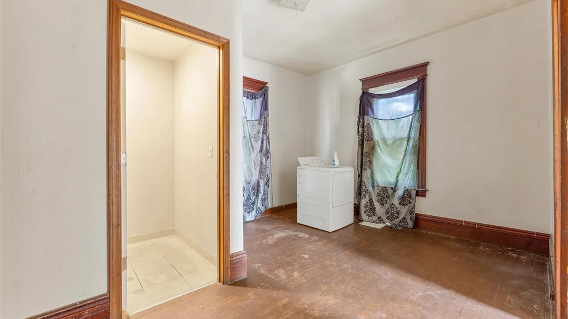 Property at 411 Craddock Street, Syracuse, NY 13207 9