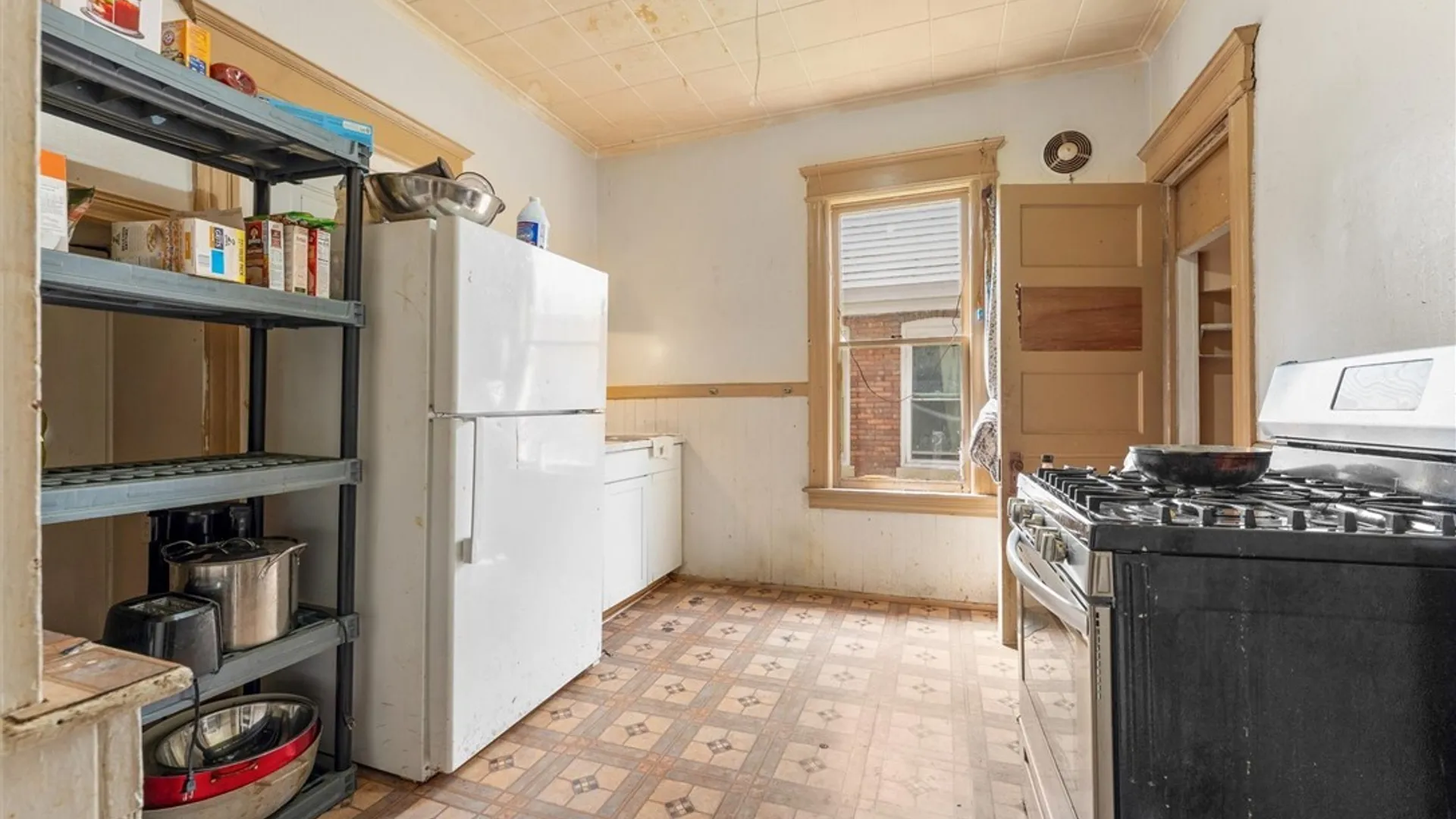 Property at 411 Craddock Street, Syracuse, NY 13207 10