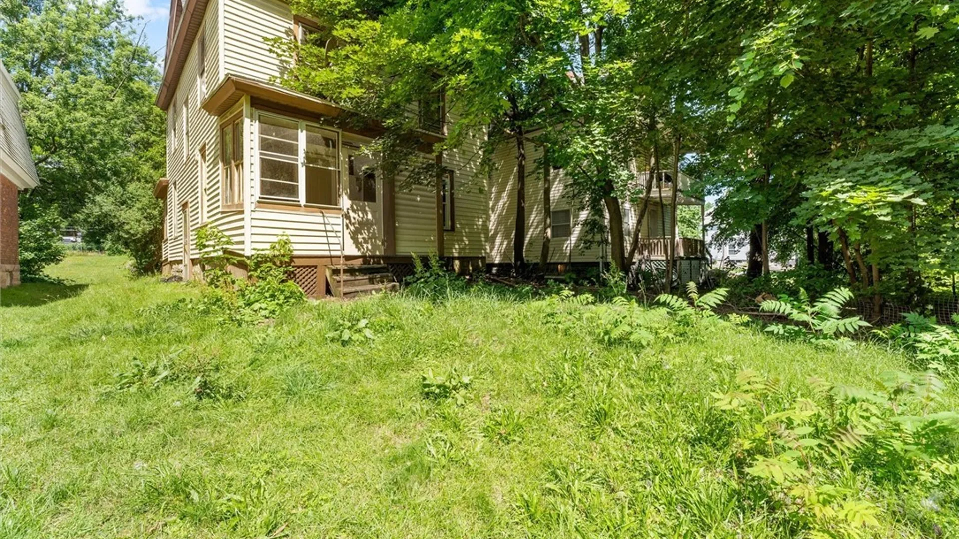 Property at 411 Craddock Street, Syracuse, NY 13207 22