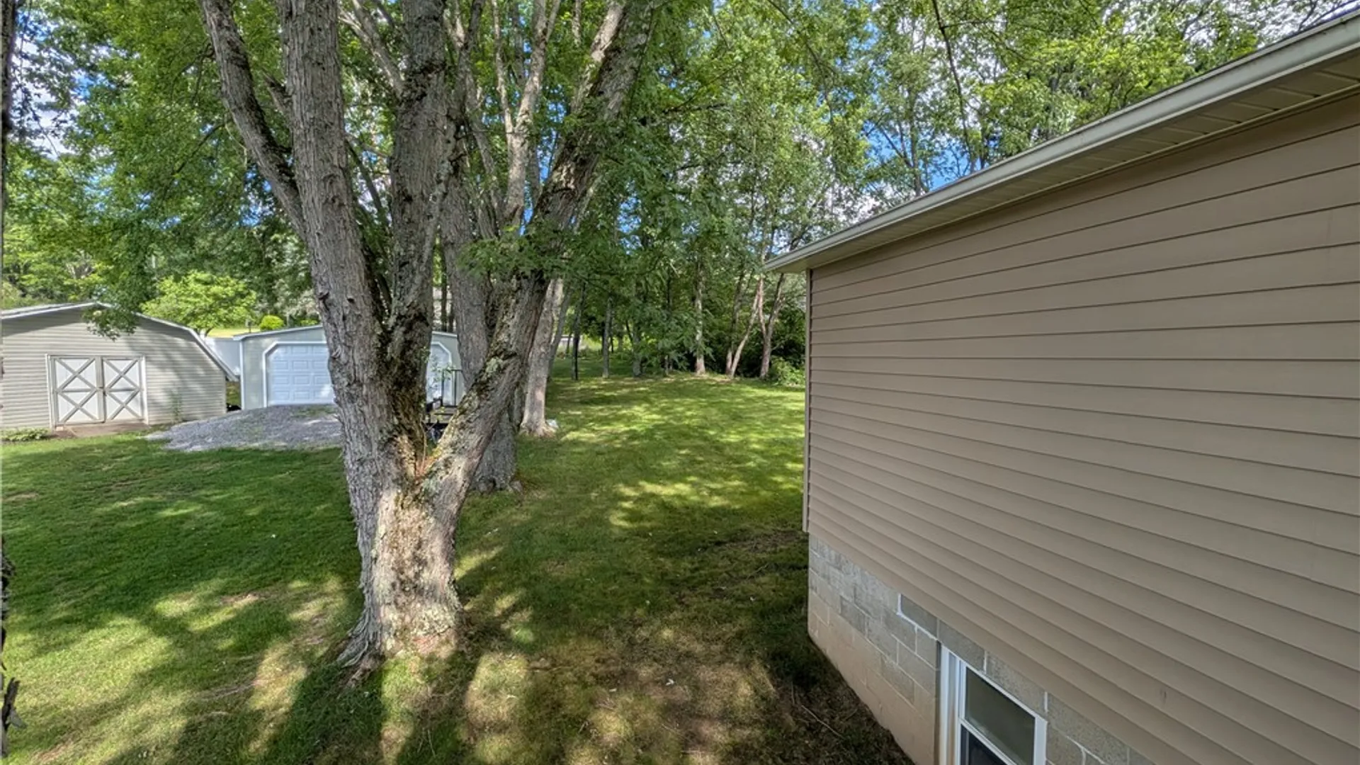 Property at 6 Neil Drive, Bradford Town, PA 16701 24