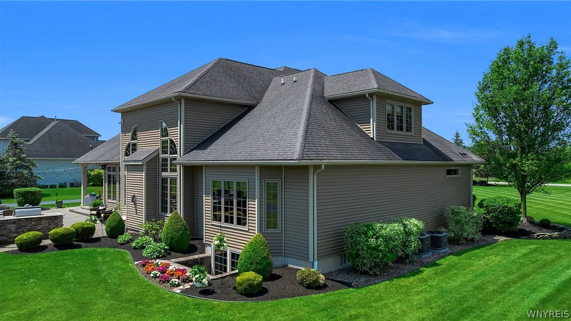 Property at 6275 Kraus Road, Clarence, NY 14032 7