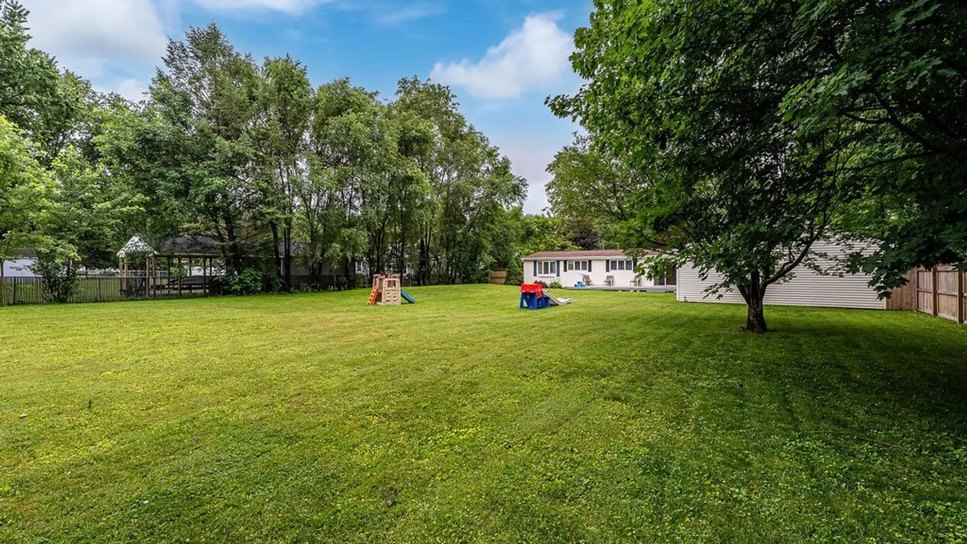 Property at 1093 Clearvue Drive, Alden, NY 14004 35
