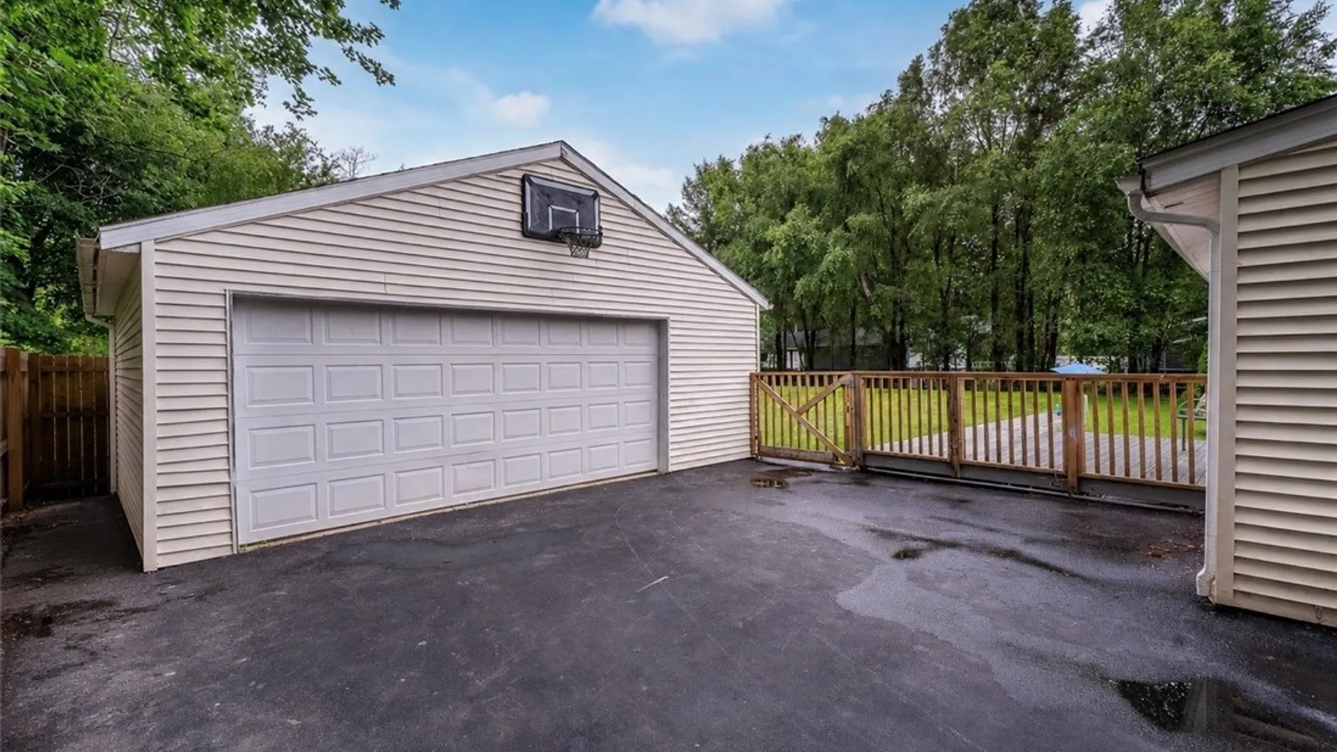 Property at 1093 Clearvue Drive, Alden, NY 14004 39