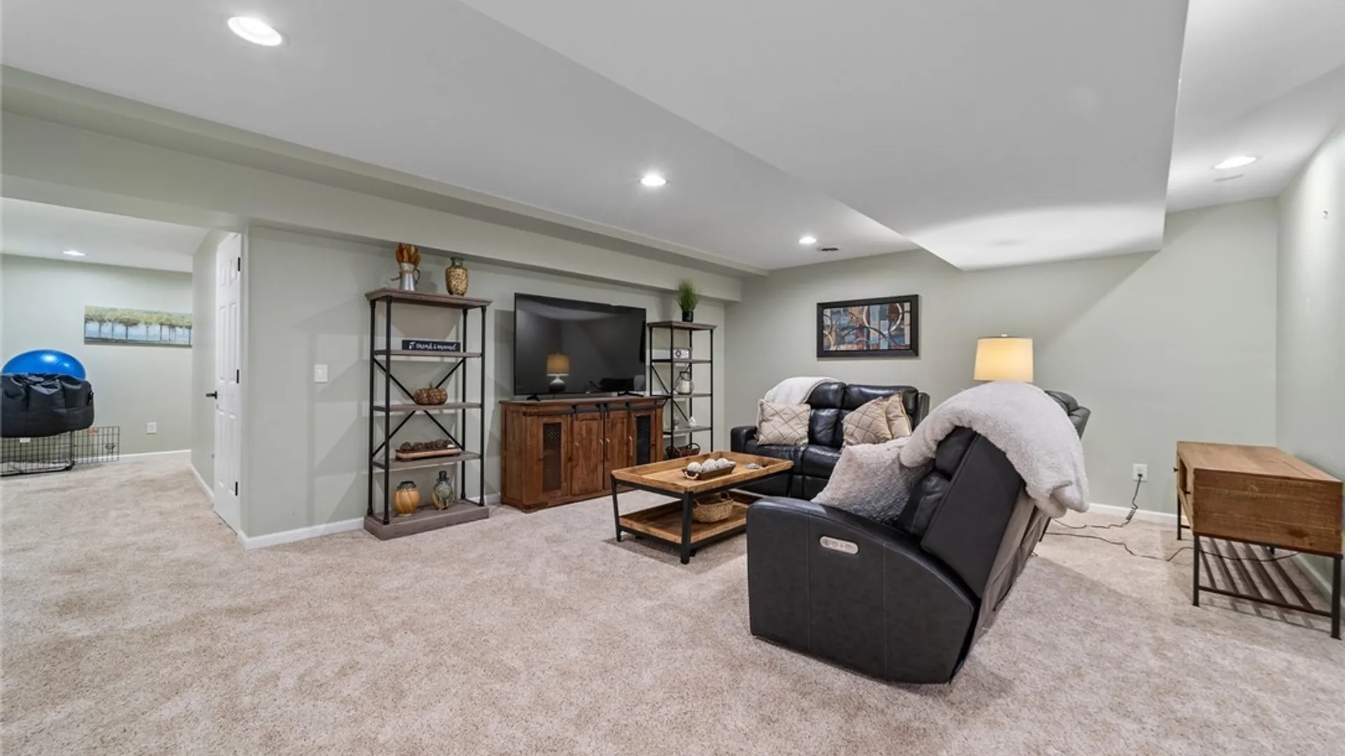 Property at 22 Casabella Drive, Pomfret, NY 14063 30
