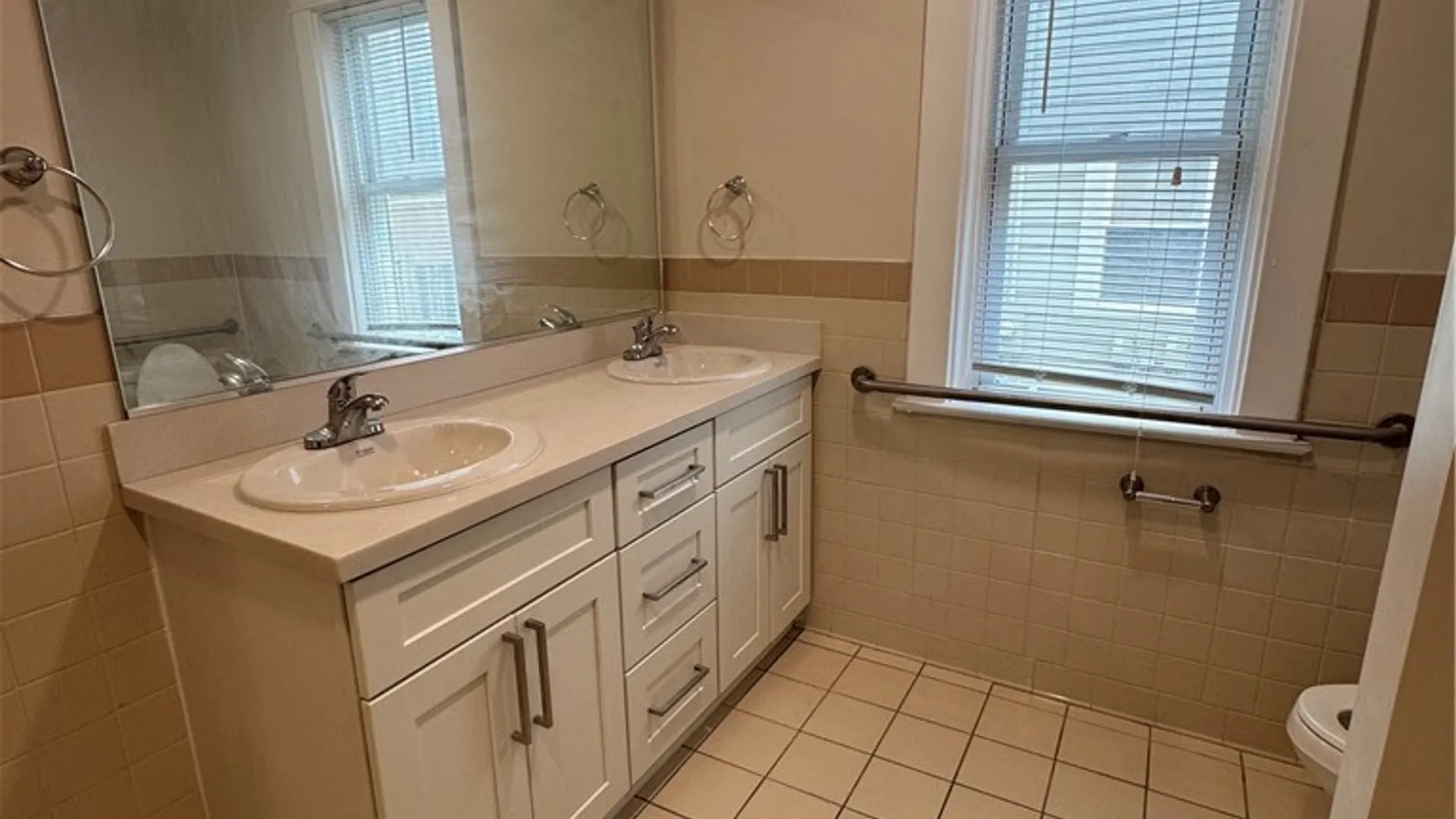 Property at 95 W Humboldt Parkway, Buffalo, NY 14214 14