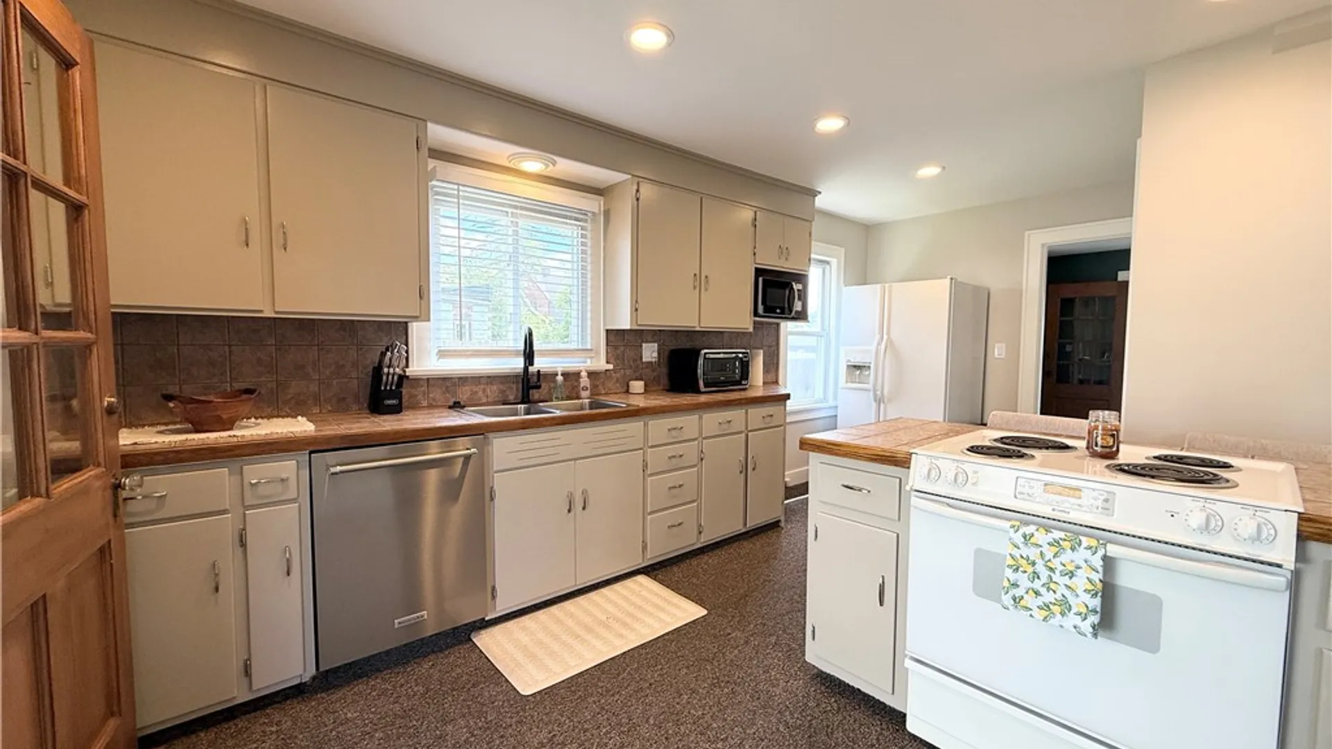 Property at 15 Bon Air Avenue, Bradford City, PA 16701 6