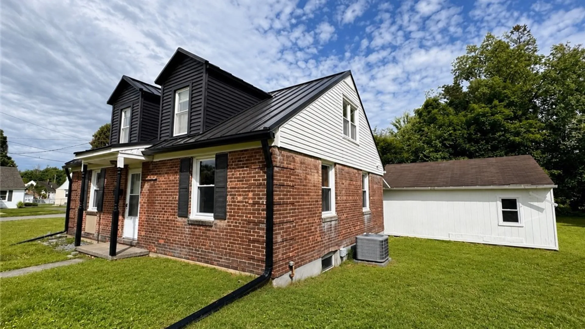 Property at 312 Oakwood Street, Rome, NY 13440 3