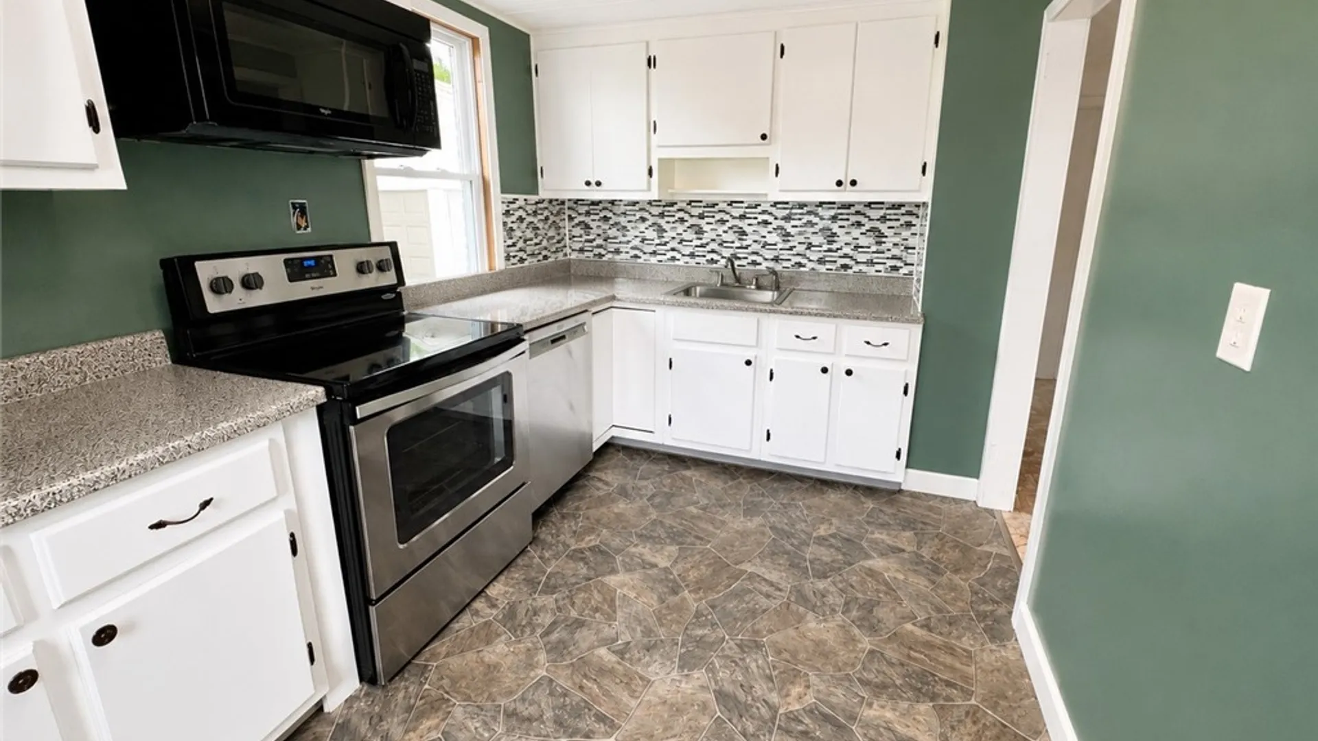 Property at 312 Oakwood Street, Rome, NY 13440 8