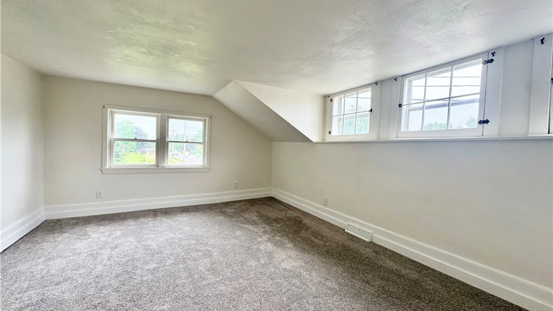 Property at 304 E Main Street, Elbridge, NY 13060 25