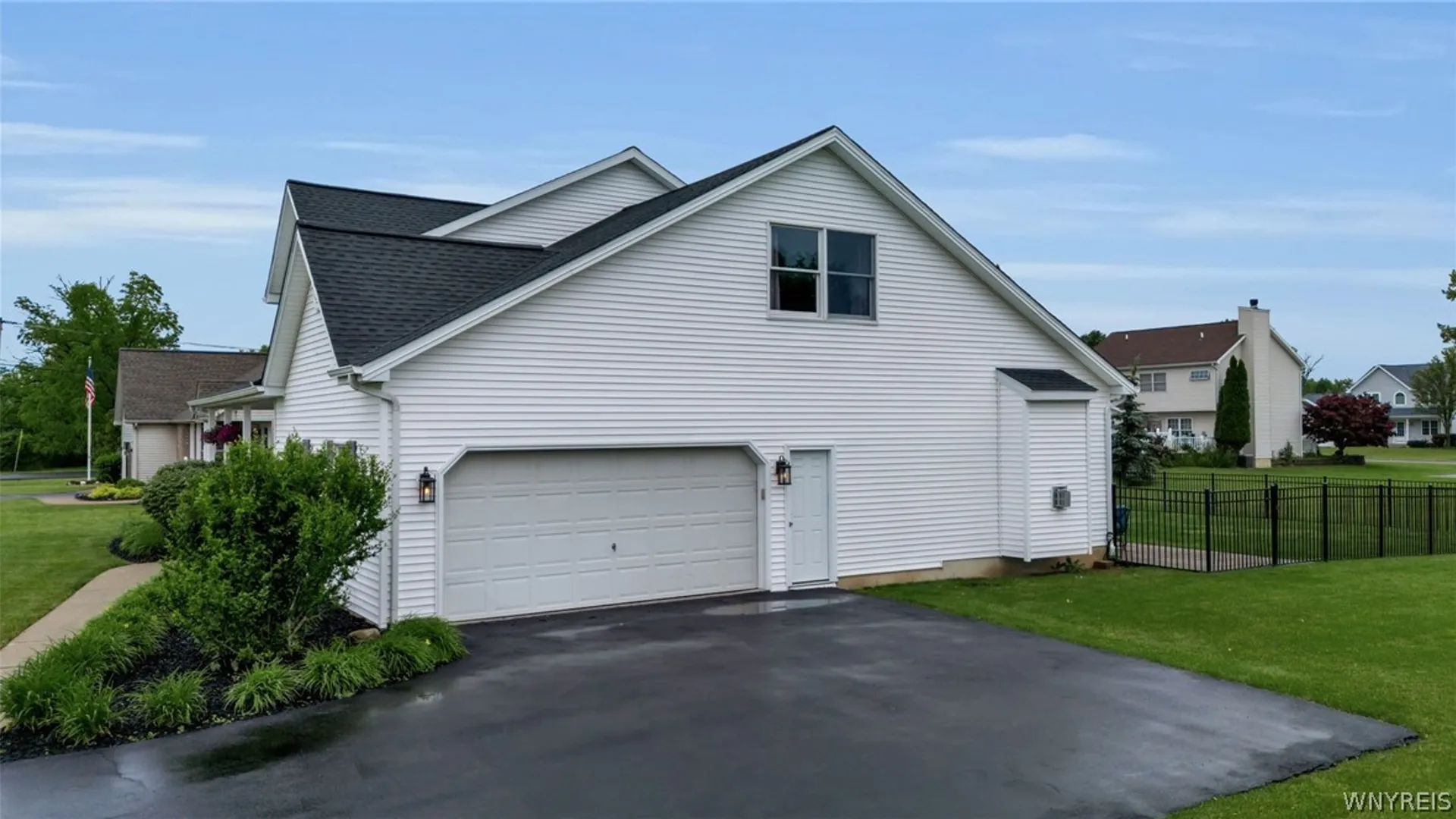 Property at 8892 Michael Douglas Dr, Clarence, NY 14032 5