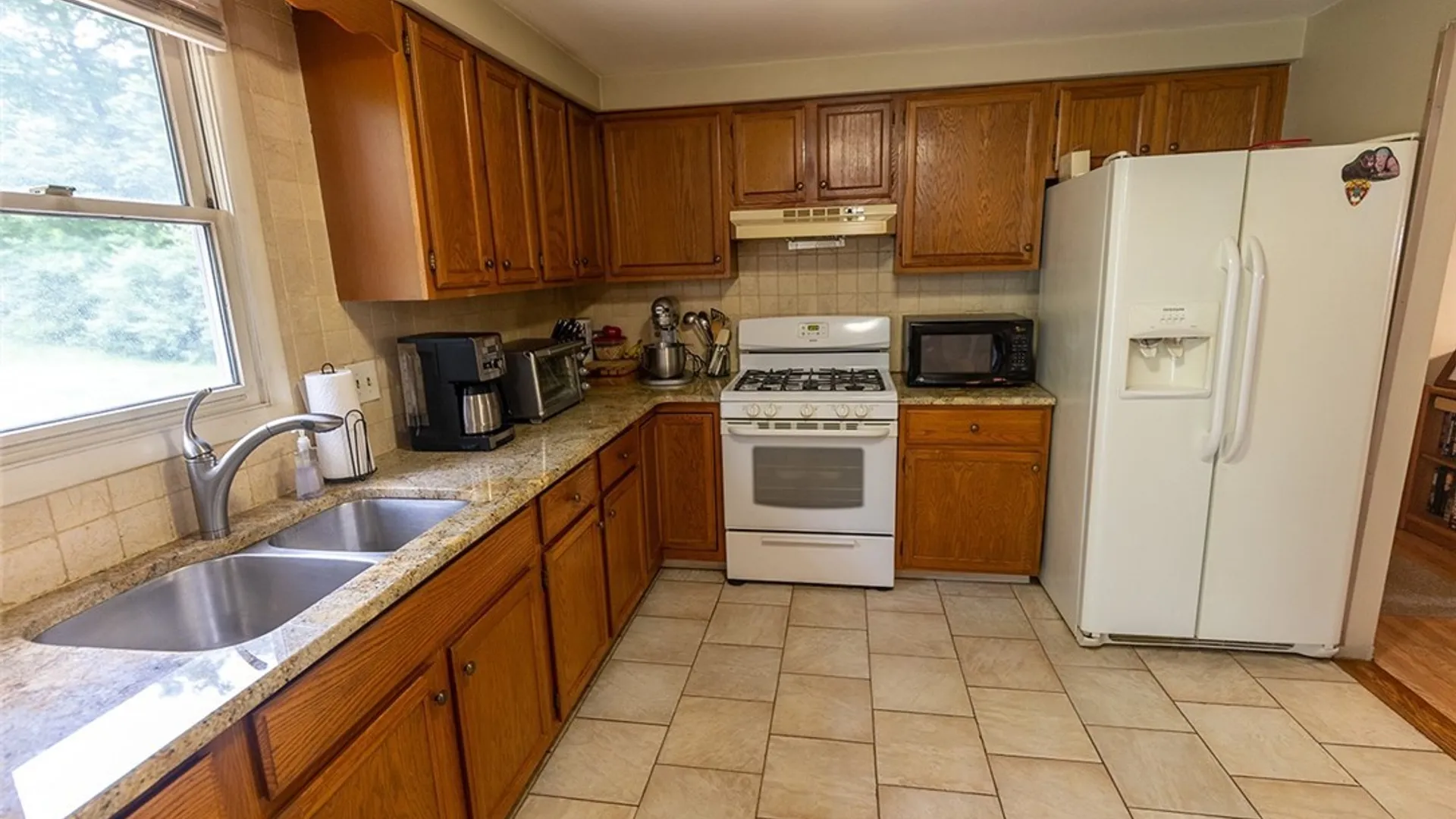 Property at 211 Knapp Road, Geddes, NY 13219 9