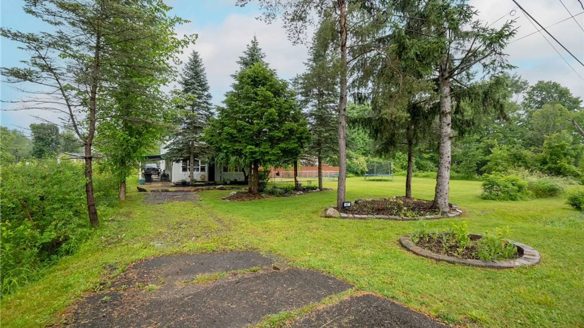 Property at 487 Kennedy Avenue, Evans, NY 14006 5